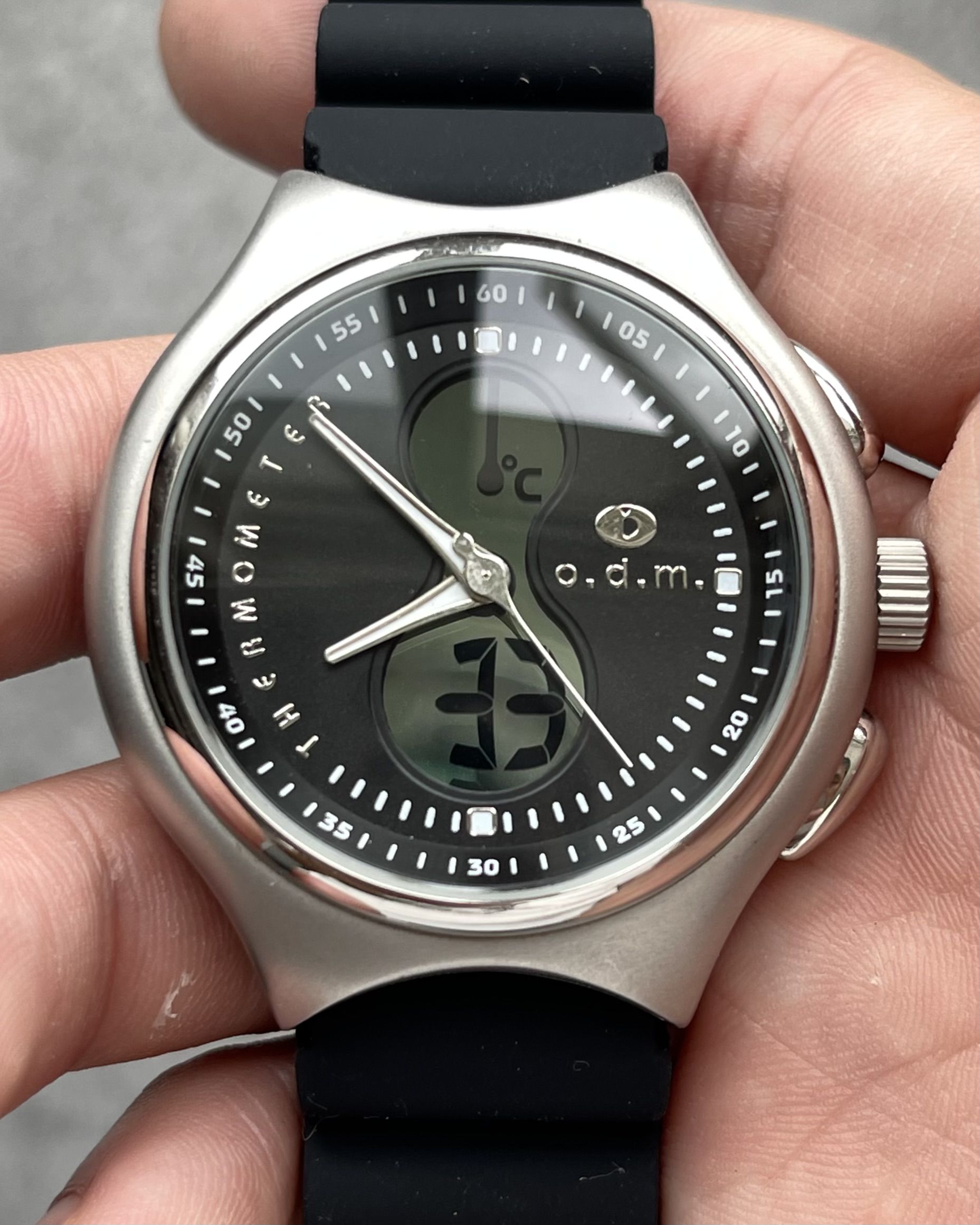 O.D.M THERMOMETER HYBRID DISPLAY VINTAGE WATCH | Artizen Store