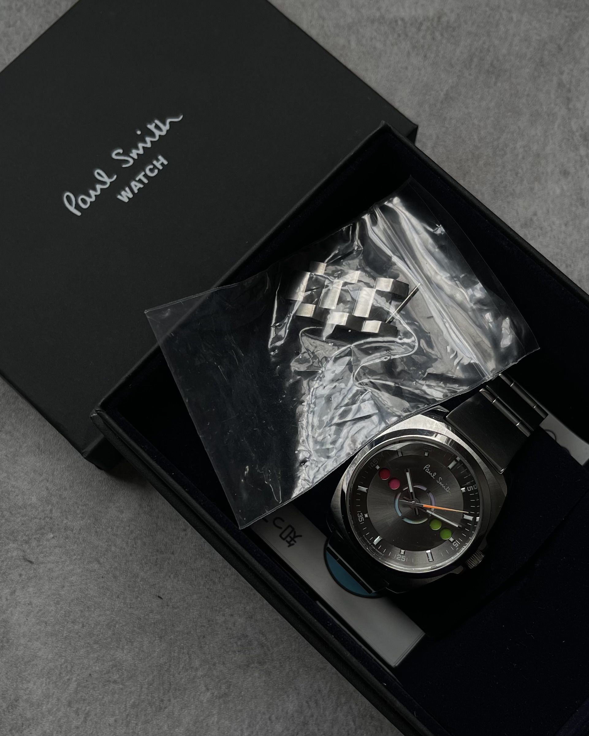 PAUL SMITH FIVE EYES VINTAGE QUARTZ WATCH | Artizen Store
