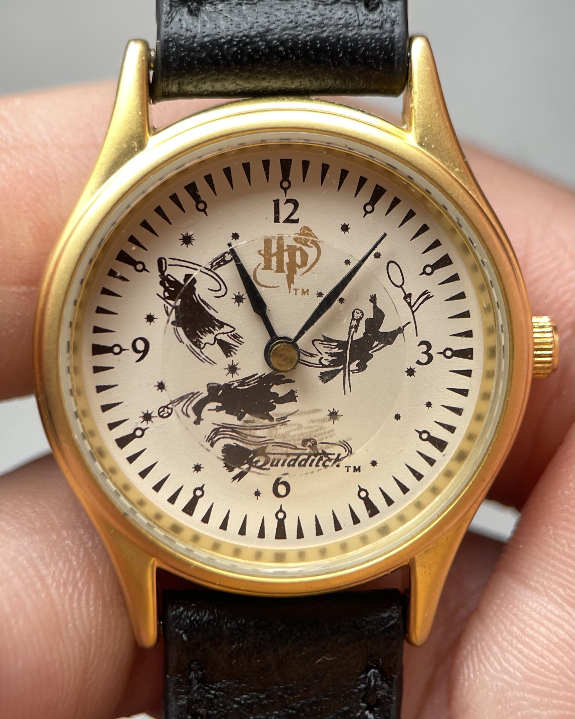 2001 HARRY POTTER QUIDDITCH VINTAGE QUARTZ WATCH 