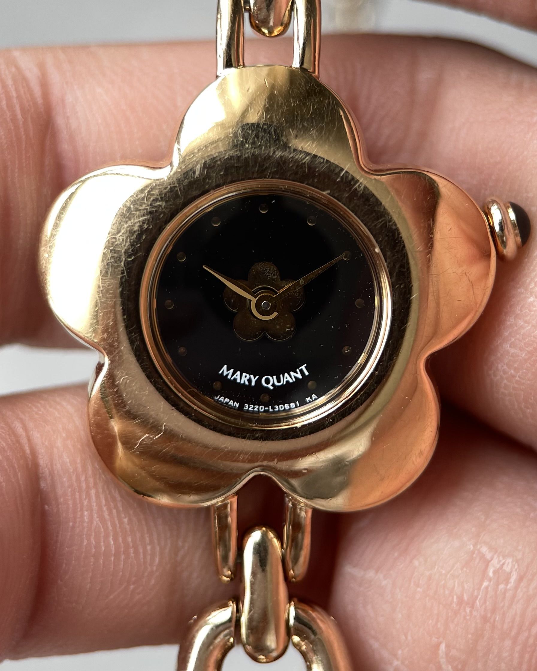 MARY QUANT GOLDEN DAISY BRACELET VINTAGE WATCH