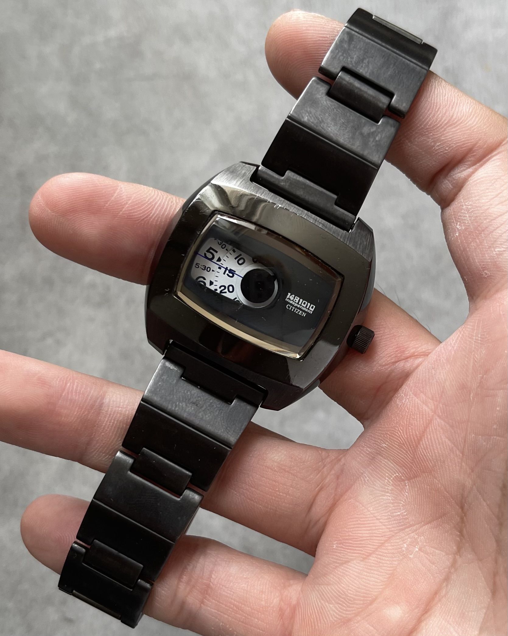 CITIZEN INDEPENDENT 1481010 JUMP HOUR VINTAGE QUARTZ WATCH