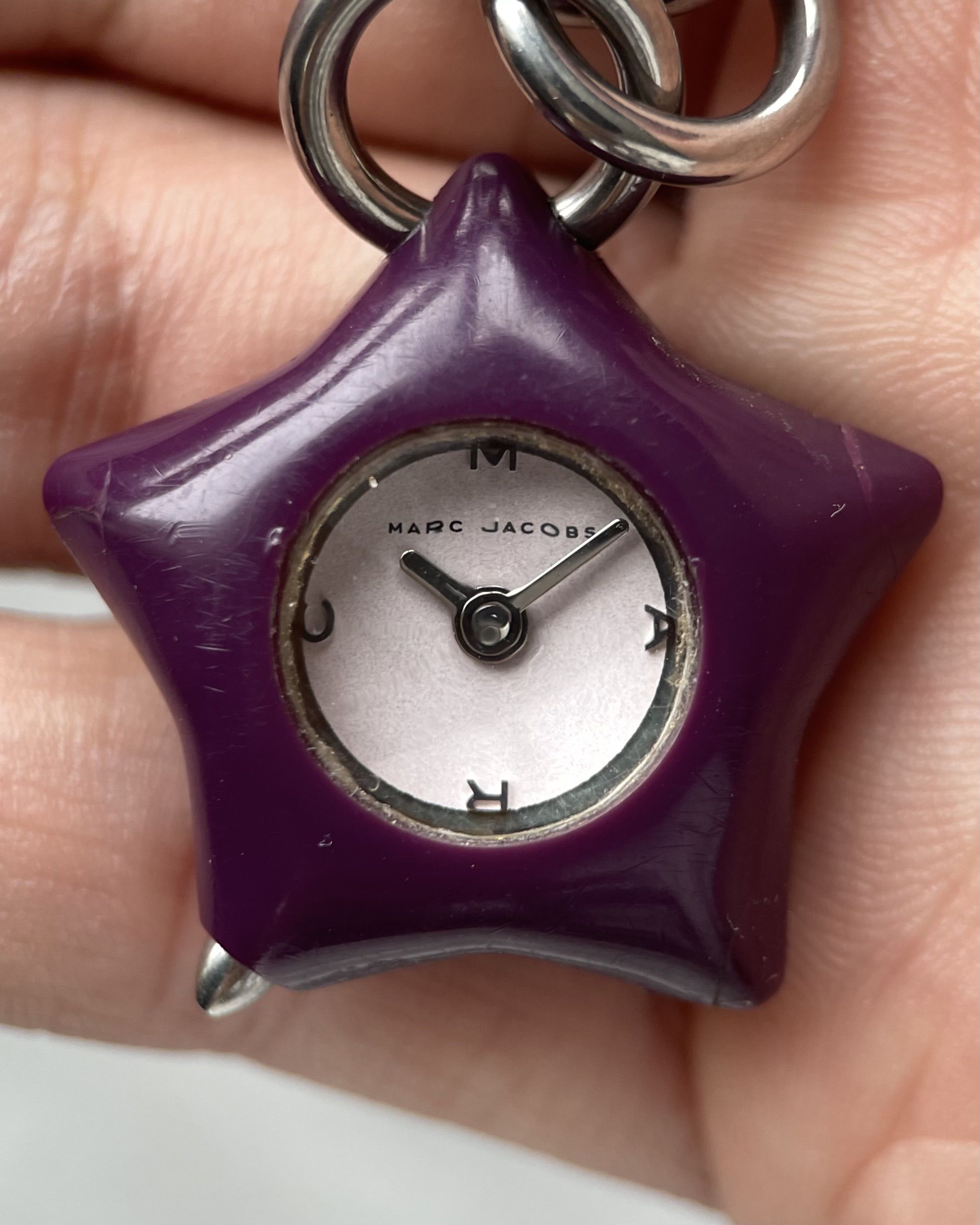 MARC JACOBS STAR CHARM BRACELET VINTAGE QUARTZ WATCH | Artizen Store
