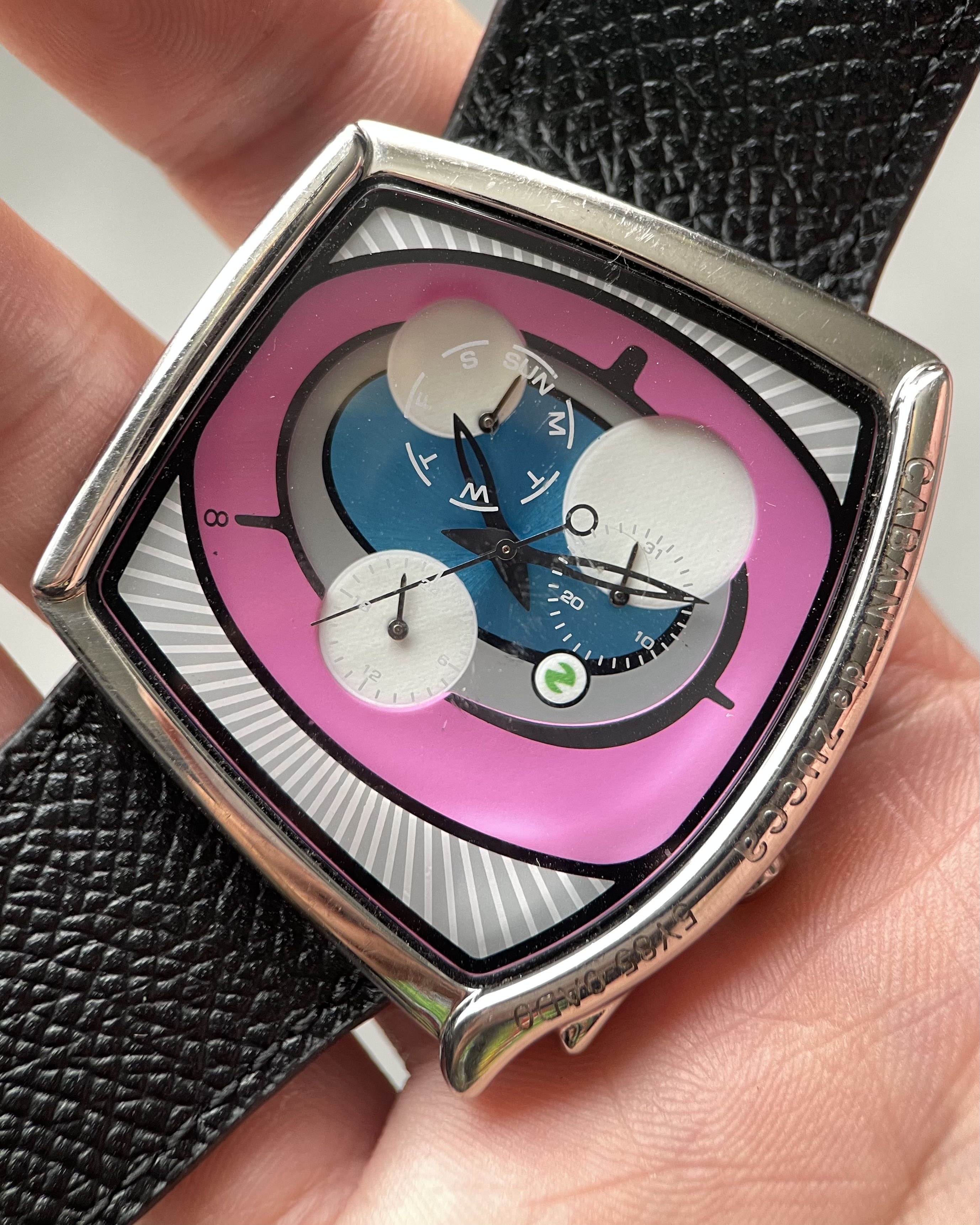 CABANE de ZUCCa ANIME HAPPY EYE VINTAGE QUARTZ WATCH | Artizen Store