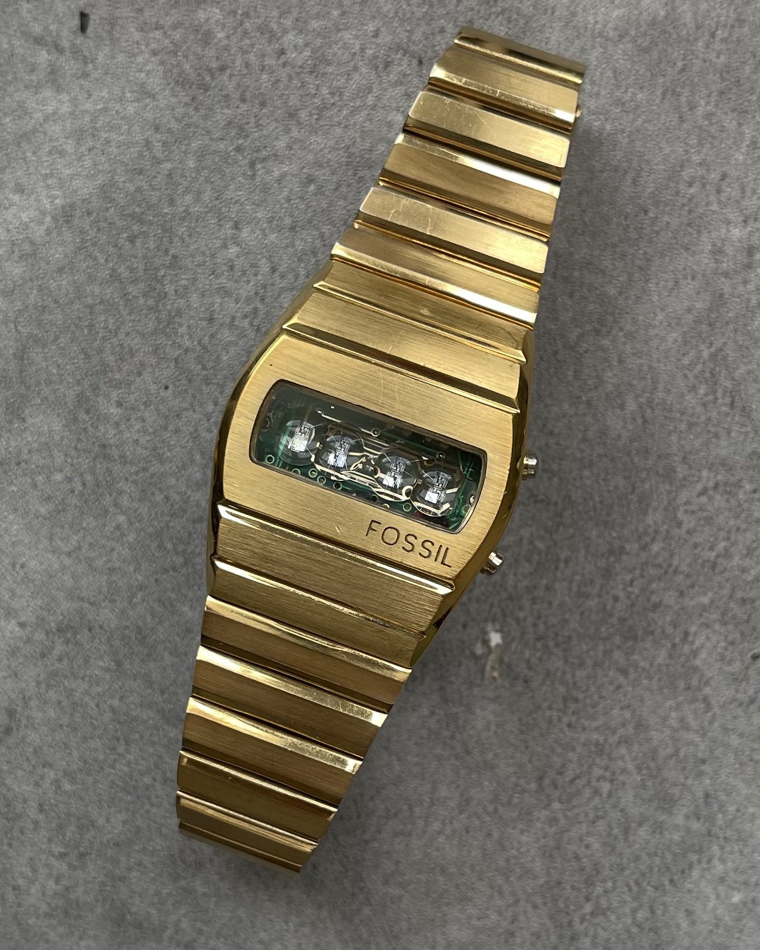 FOSSIL 2002 MATRIX LED WATCH | Artizen Store