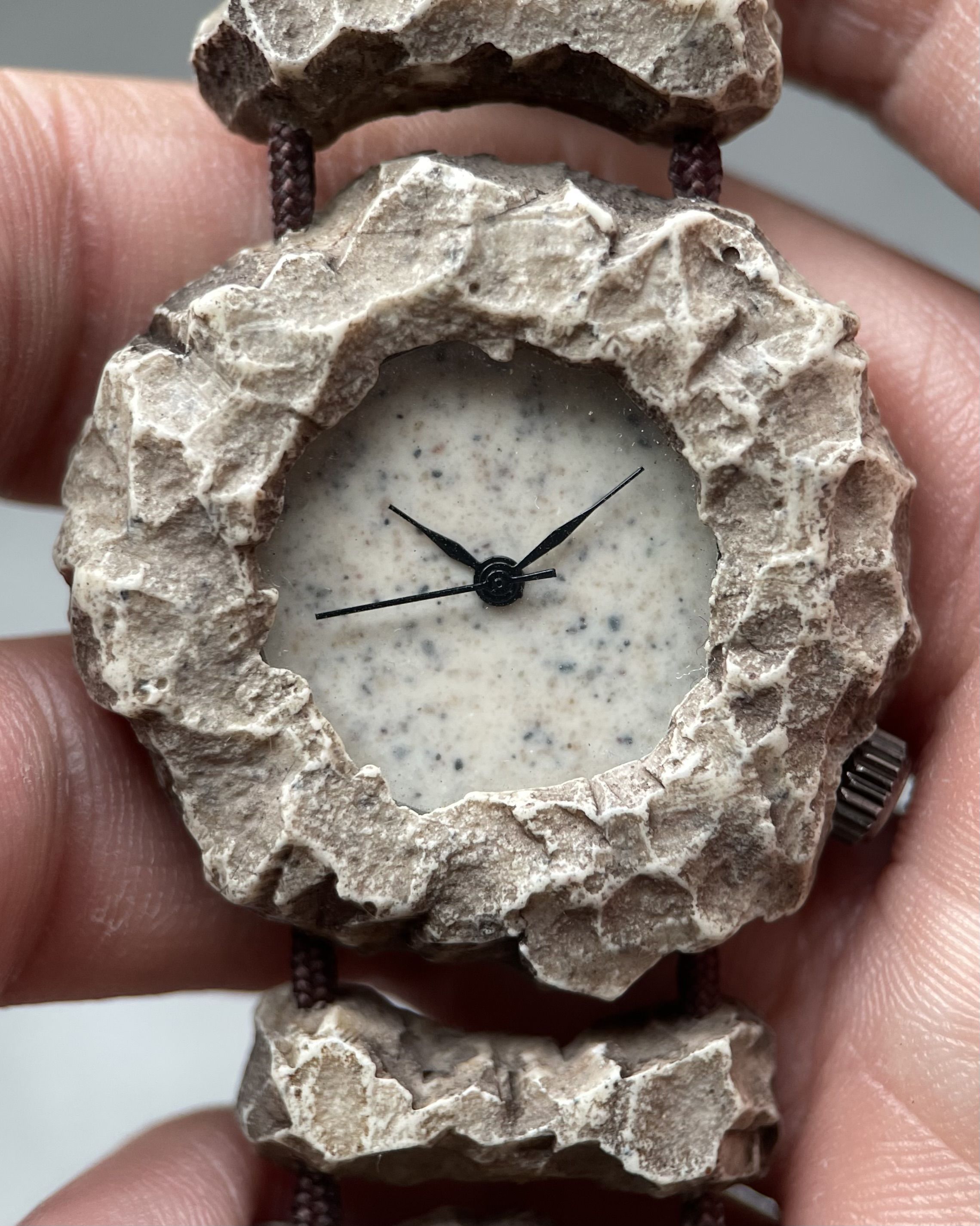 STONE AGE MODERNISM VINTAGE QUARTZ WATCH | Artizen Store
