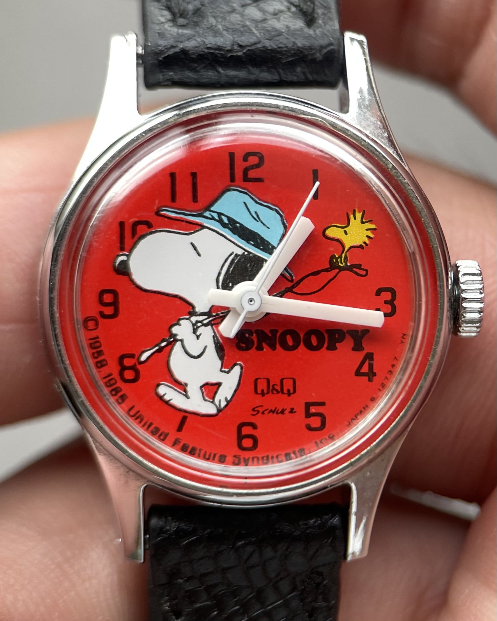 CITIZEN Q&Q SNOOPY & WOODSTOCK RED DIAL VINTAGE WATCH