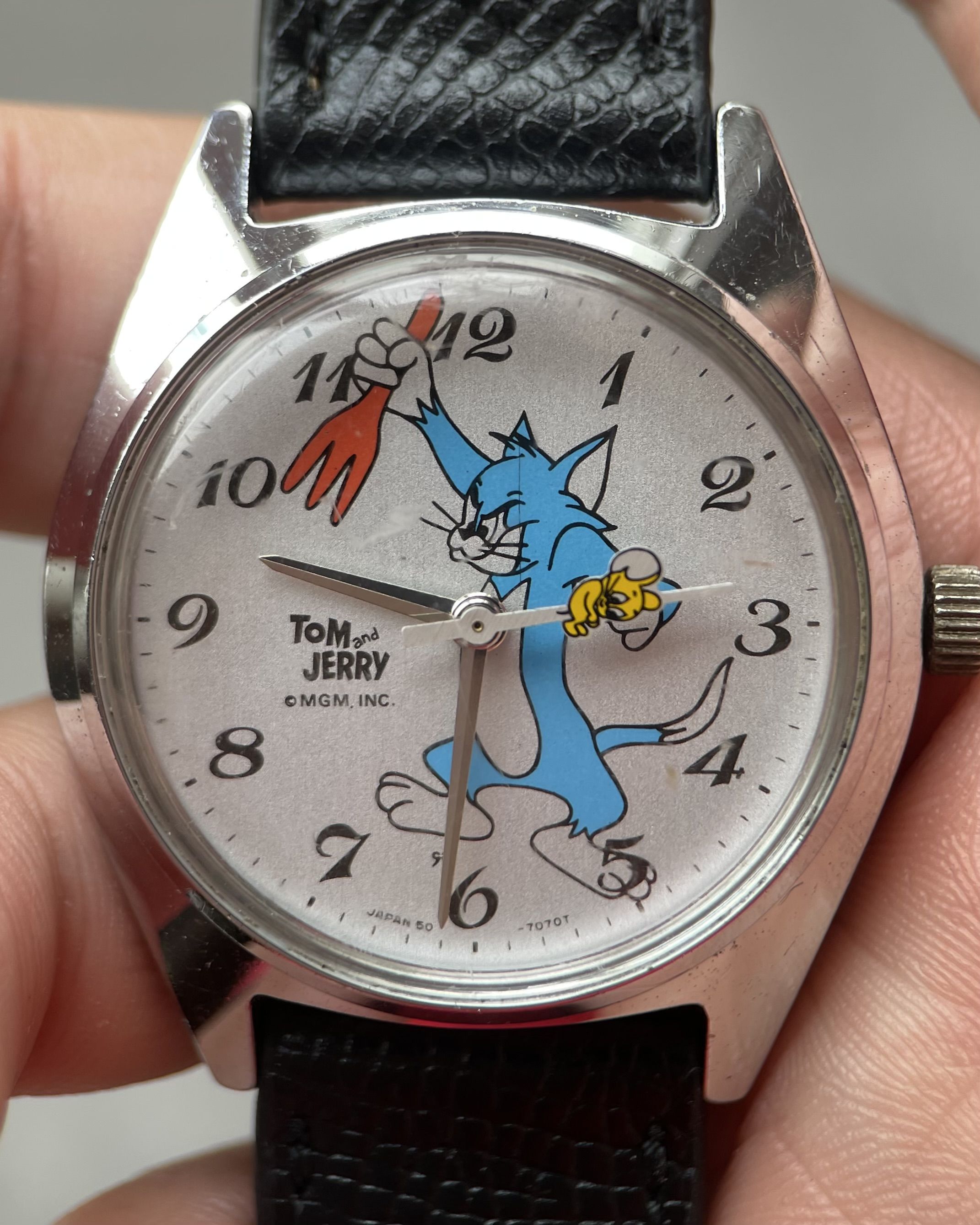 SEIKO TOM AND JERRY FORK CHASE MANUAL WINDING VINTAGE WATCH
