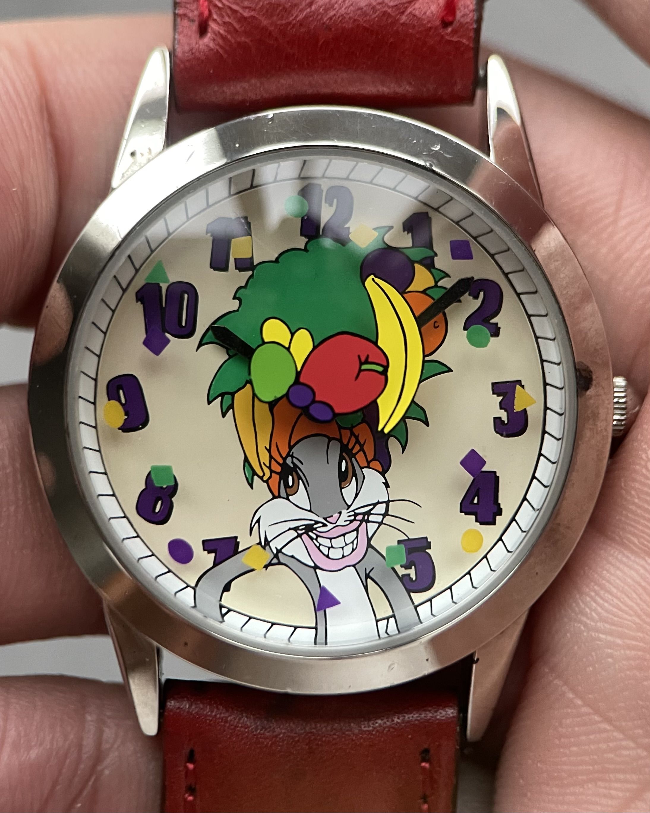 FOSSIL BUGS BUNNY FRUIT HAT VINTAGE QUARTZ WATCH