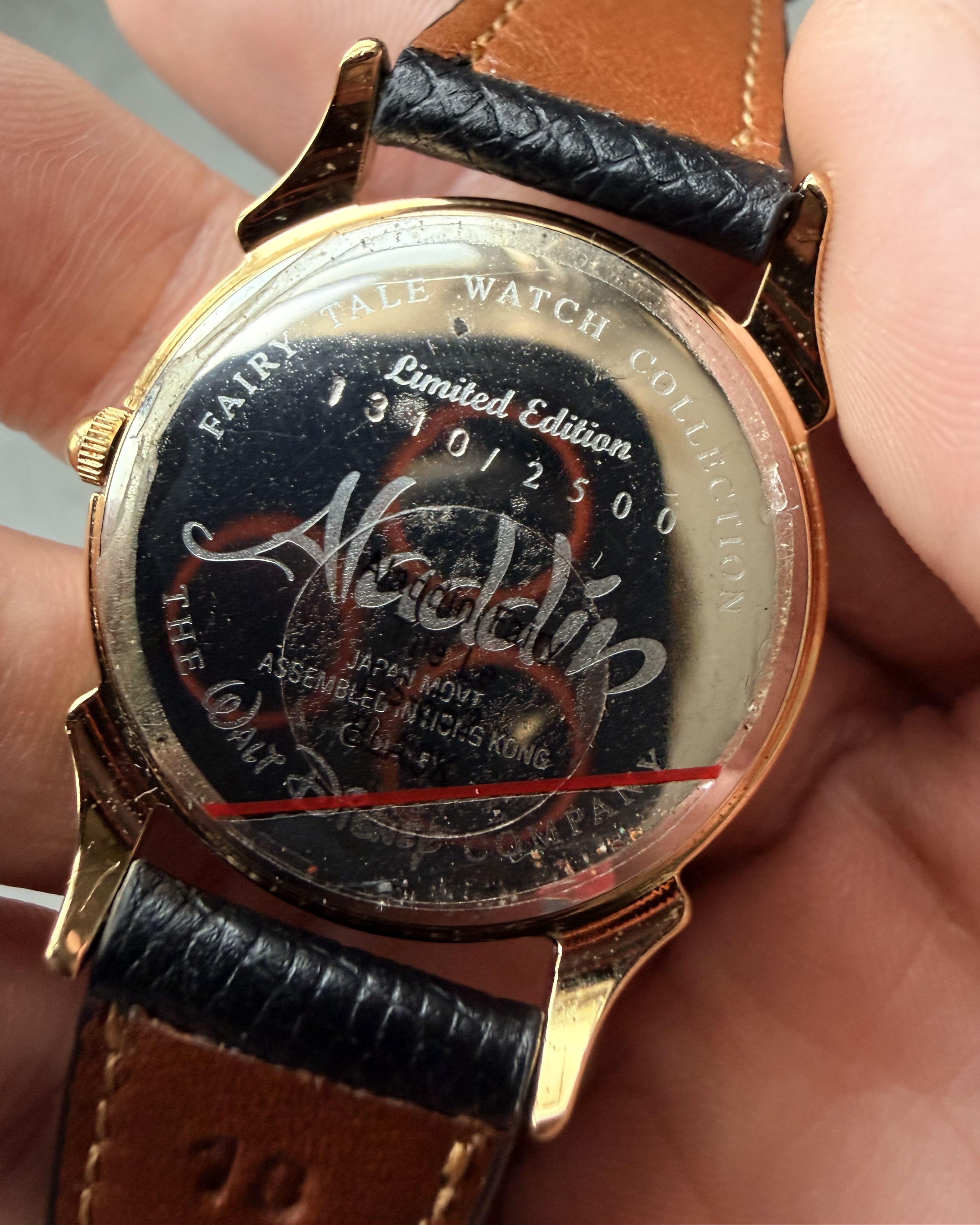DISNEY ALADDIN MAGIC CARPET RIDE VINTAGE QUARTZ WATCH | Artizen Store