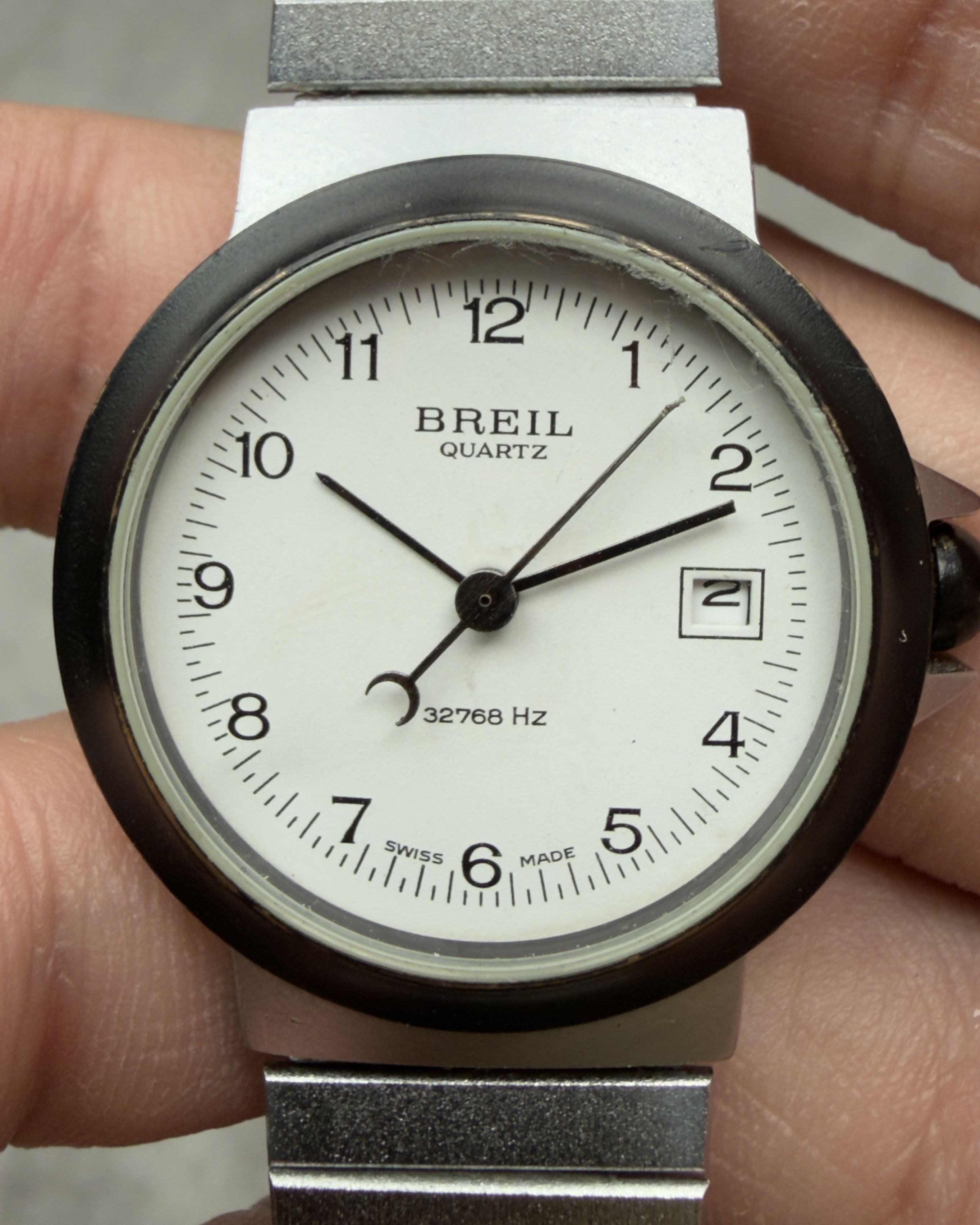 BREIL MOON-TIP HANDS VINTAGE QUARTZ WATCH