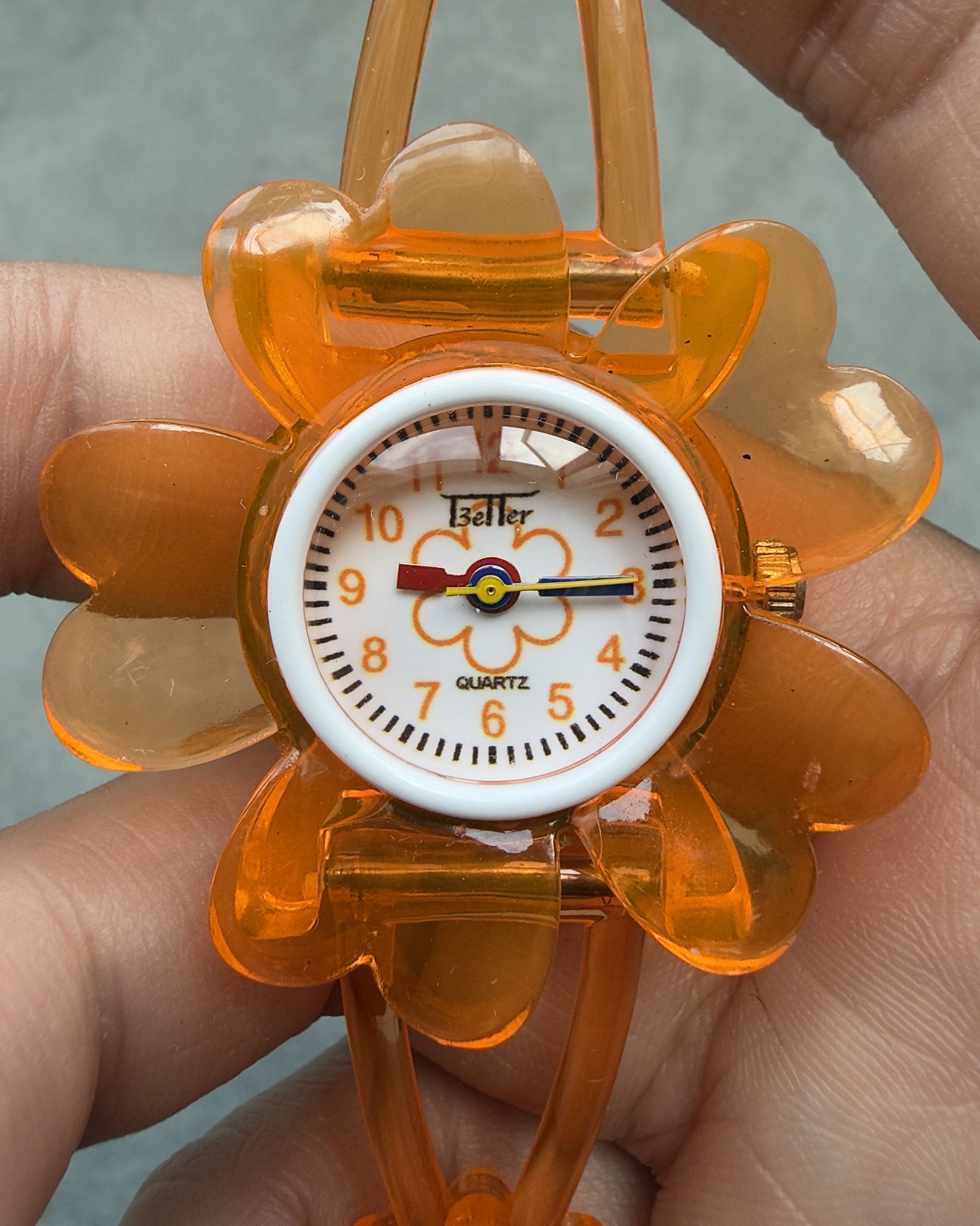T3eTTer LIQUID FLOWER VINTAGE QUARTZ WATCH 