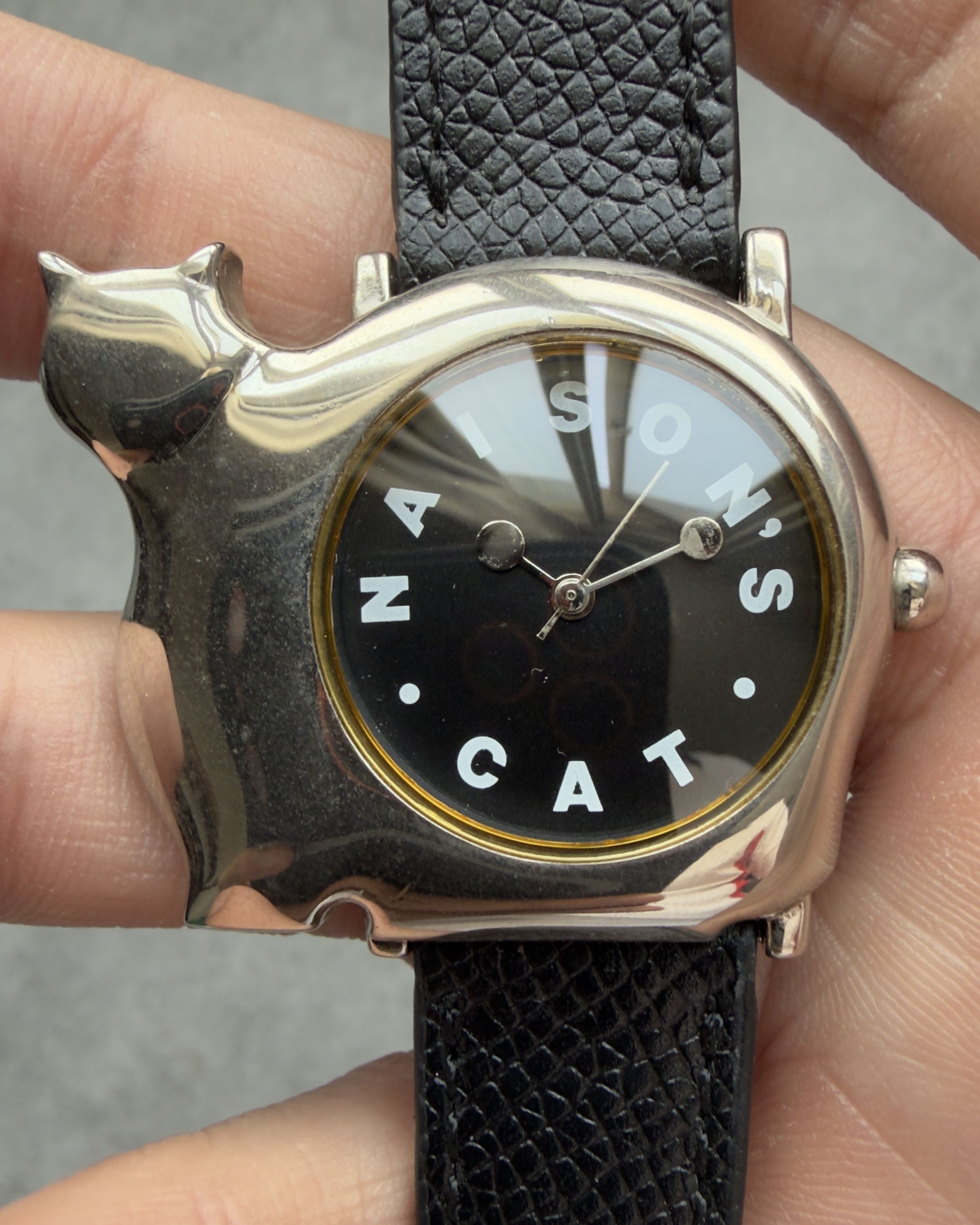 NAISON SILVER CAT FIGURE CASE VINTAGE QUARTZ WATCH