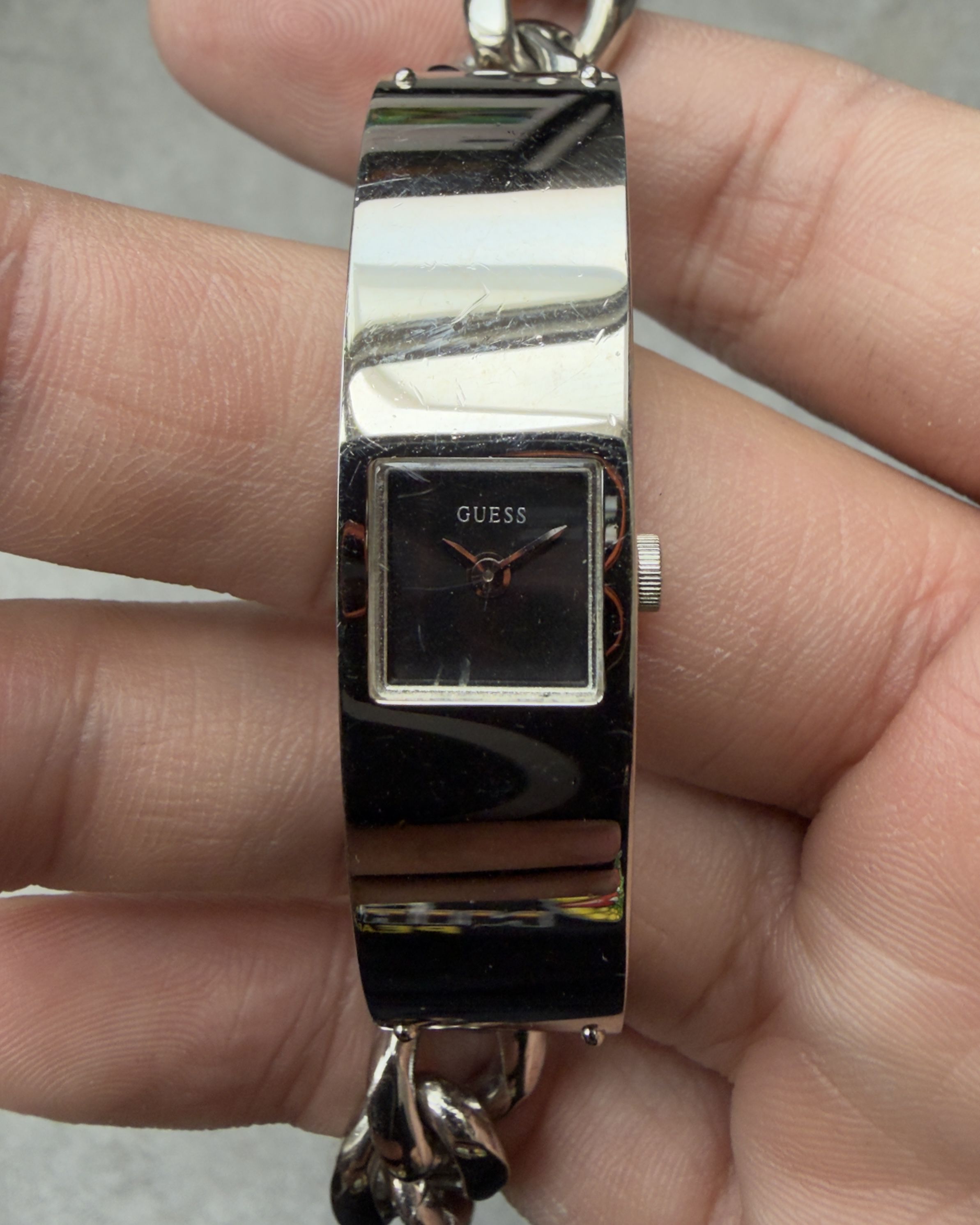 GUESS INDUSTRIAL CUFF CHAIN VINTAGE QUARTZ WATCH