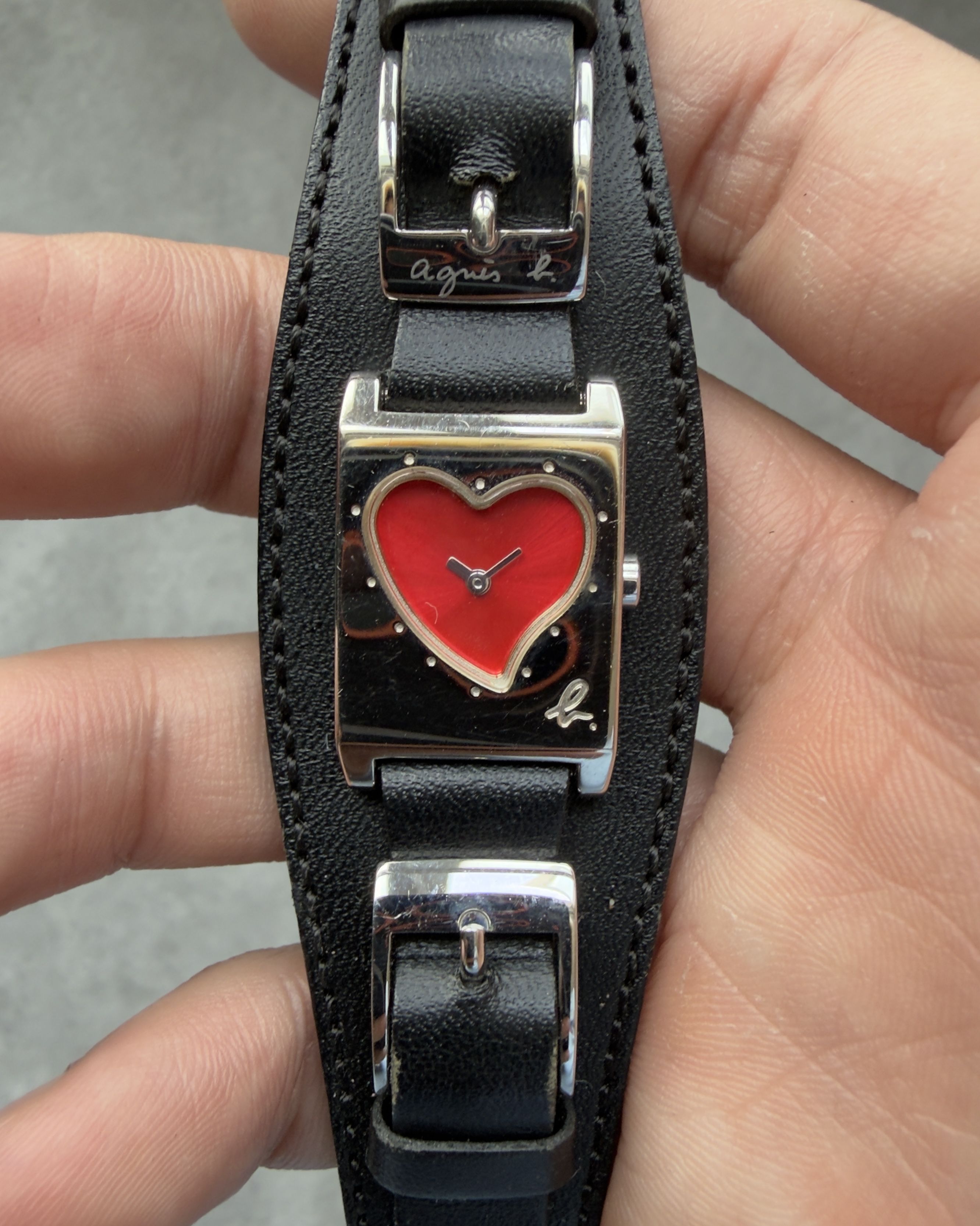 AGNES B RED HEART BRACELET VINTAGE QUARTZ WATCH