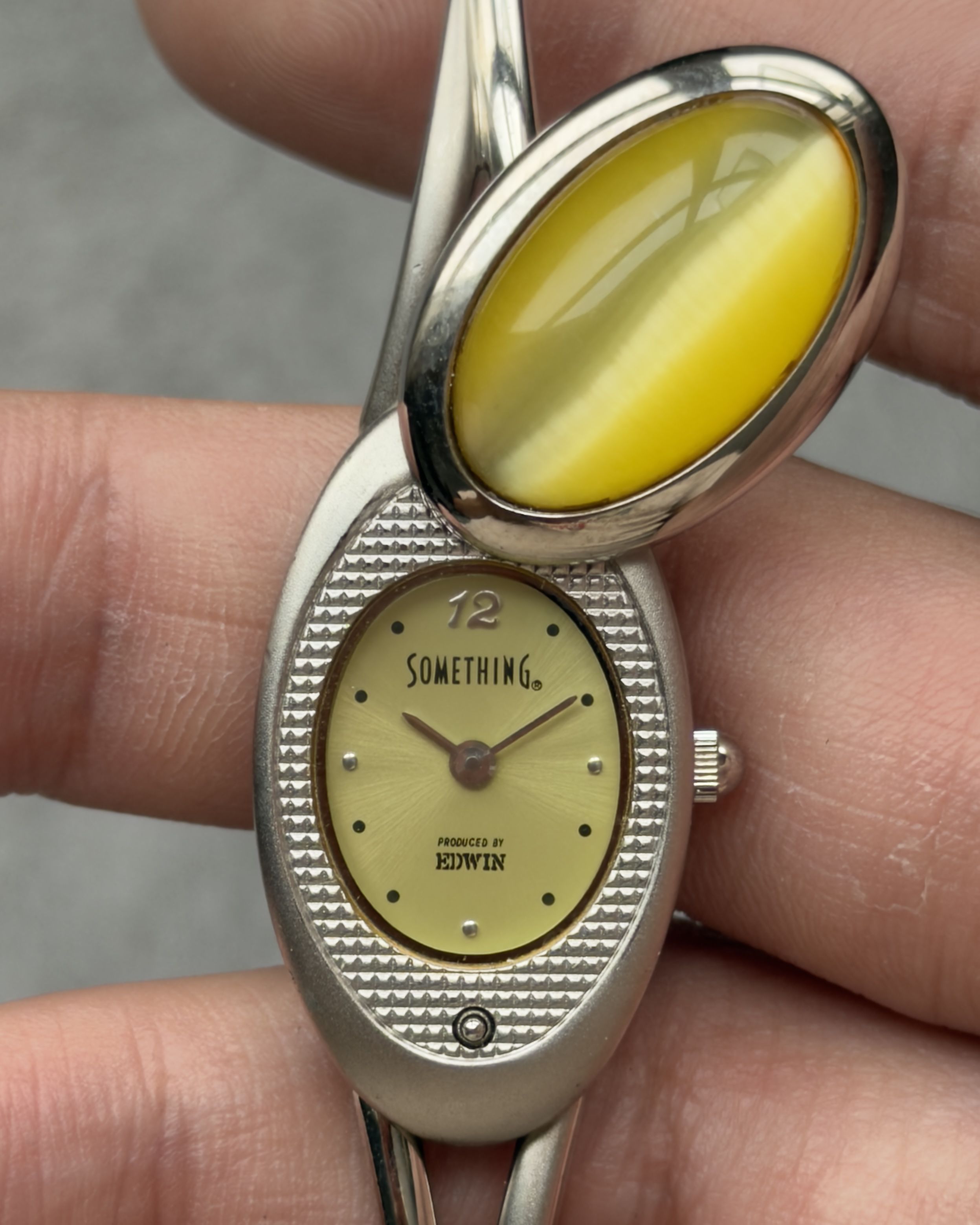 EDWIN SOMETHING HIDDEN FACE BANGLE VINTAGE QUARTZ WATCH