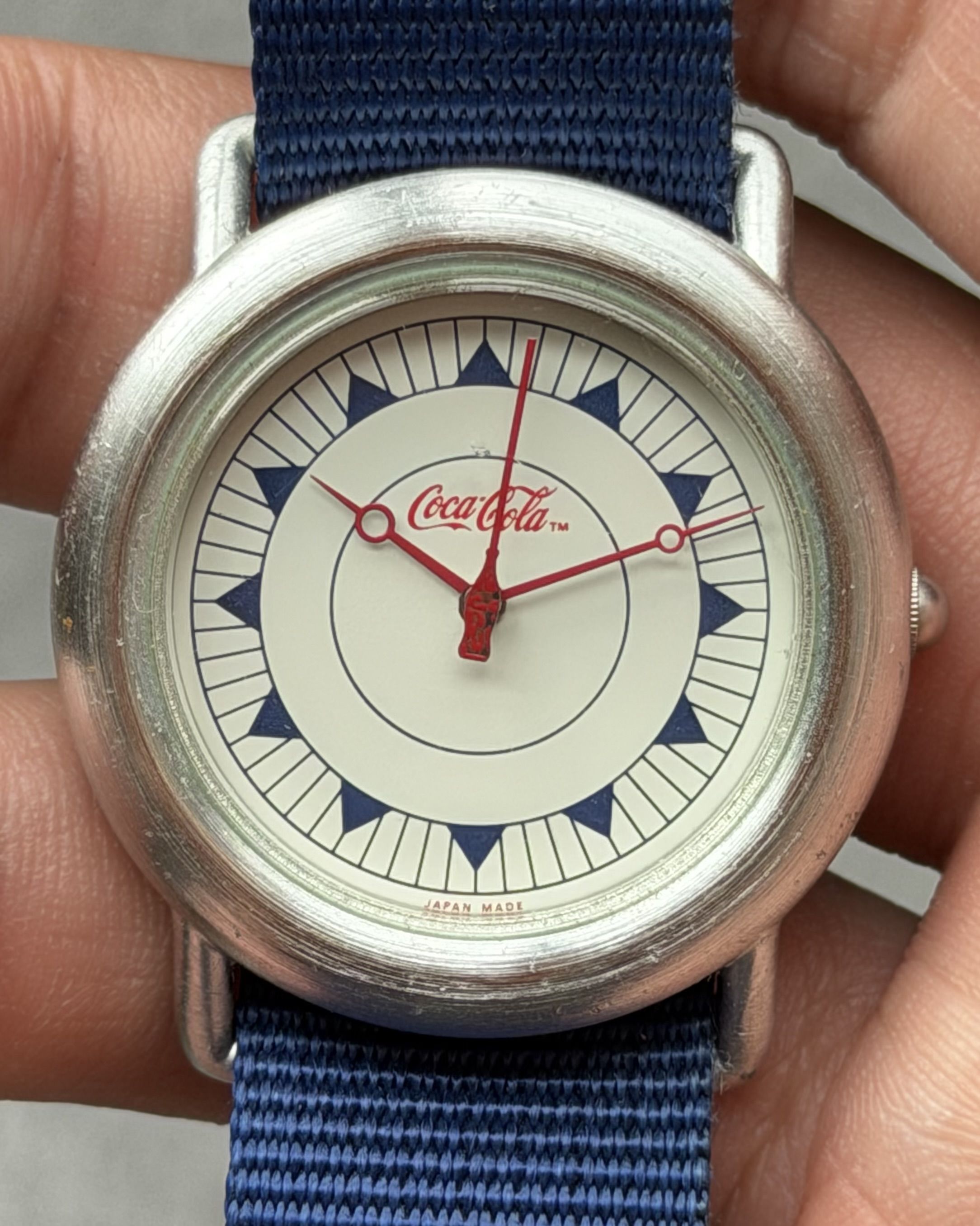 COCACOLA NATO STRAP VINTAGE QUARTZ WATCH
