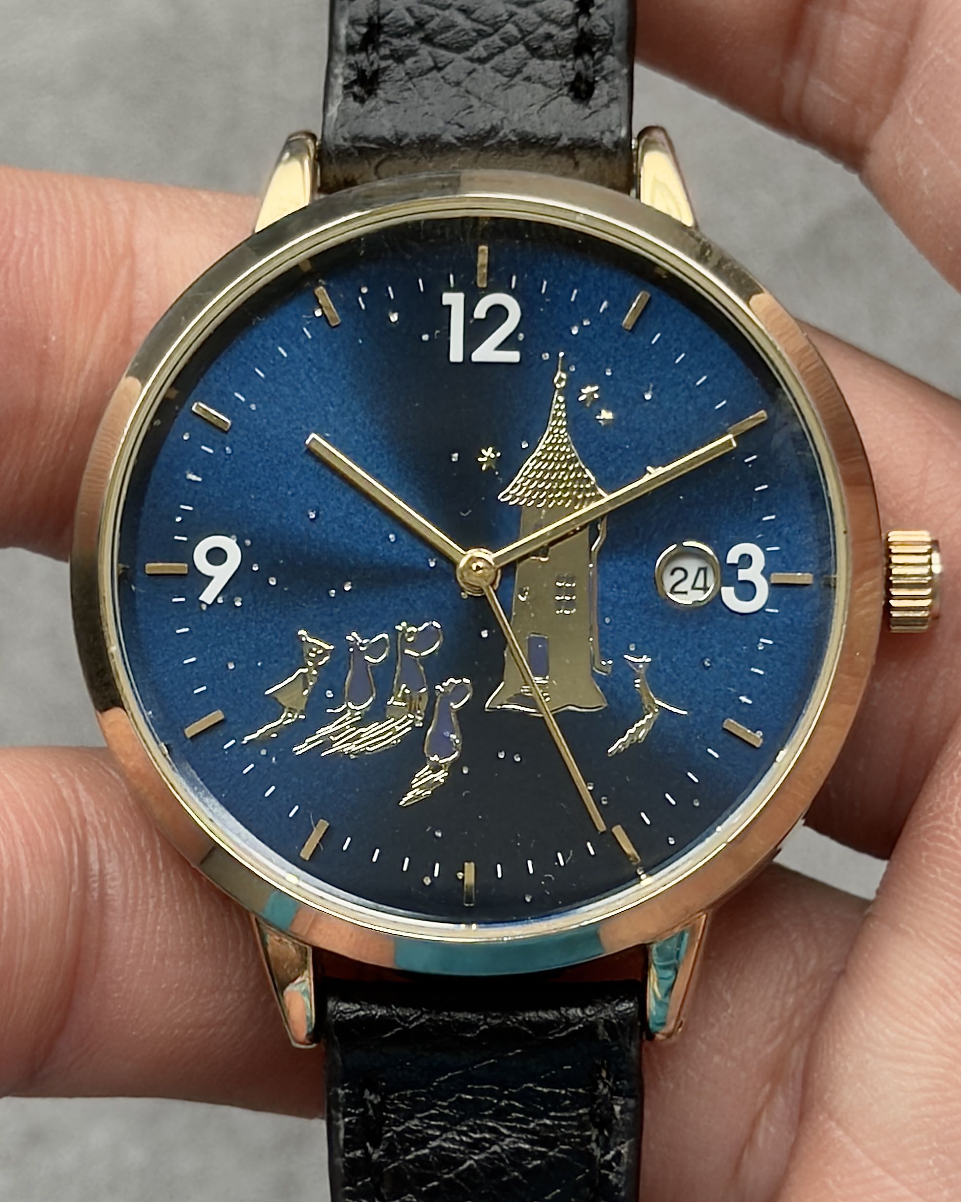 MOOMIN STARRY NIGHT TOWER DIAL VINTAGE QUARTZ WATCH