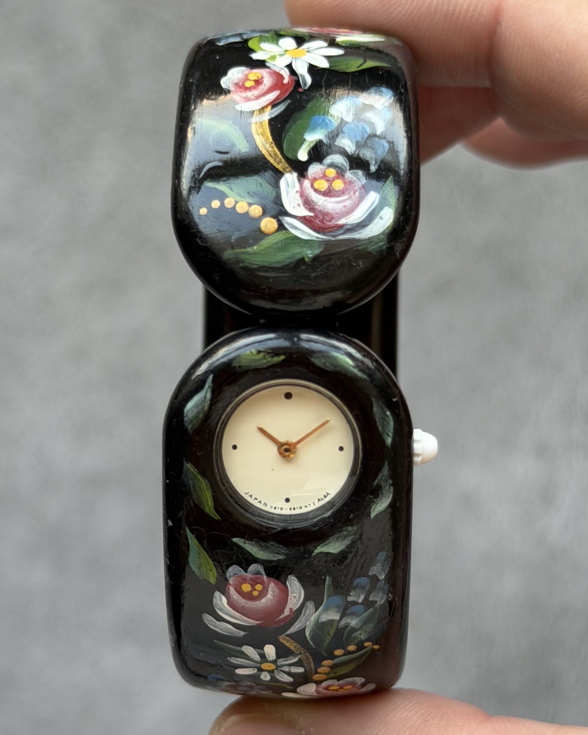 ALBA HAND PAINTED FLORAL VINTAGE QUARTZ WATCH 