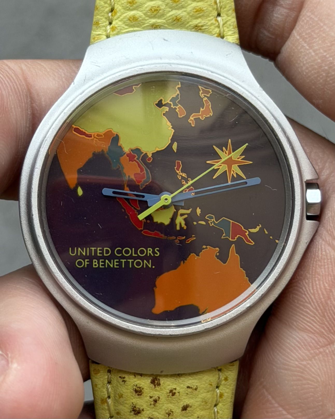 UNITED COLORS OF BENETTON WORLD MAP VINTAGE QUARTZ WATCH