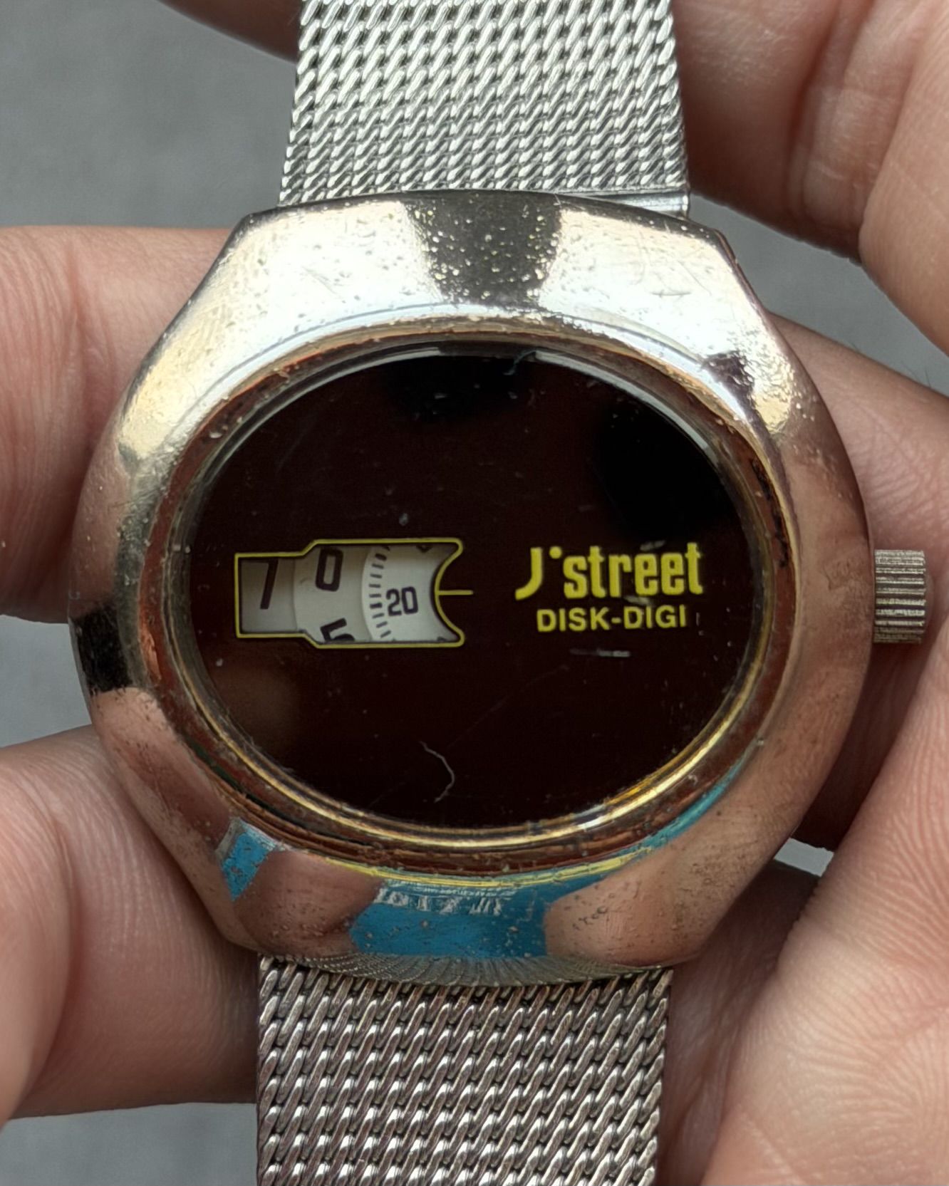 J’STREET DISK-DIGI VINTAGE QUARTZ WATCH