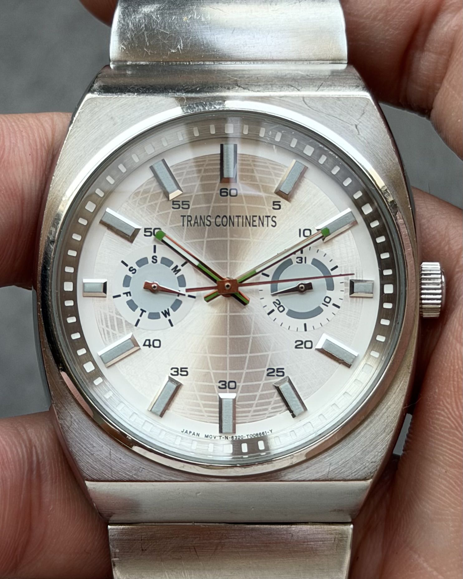 TRANS CONTINENTS WORLD DIAL VINTAGE QUARTZ WATCH