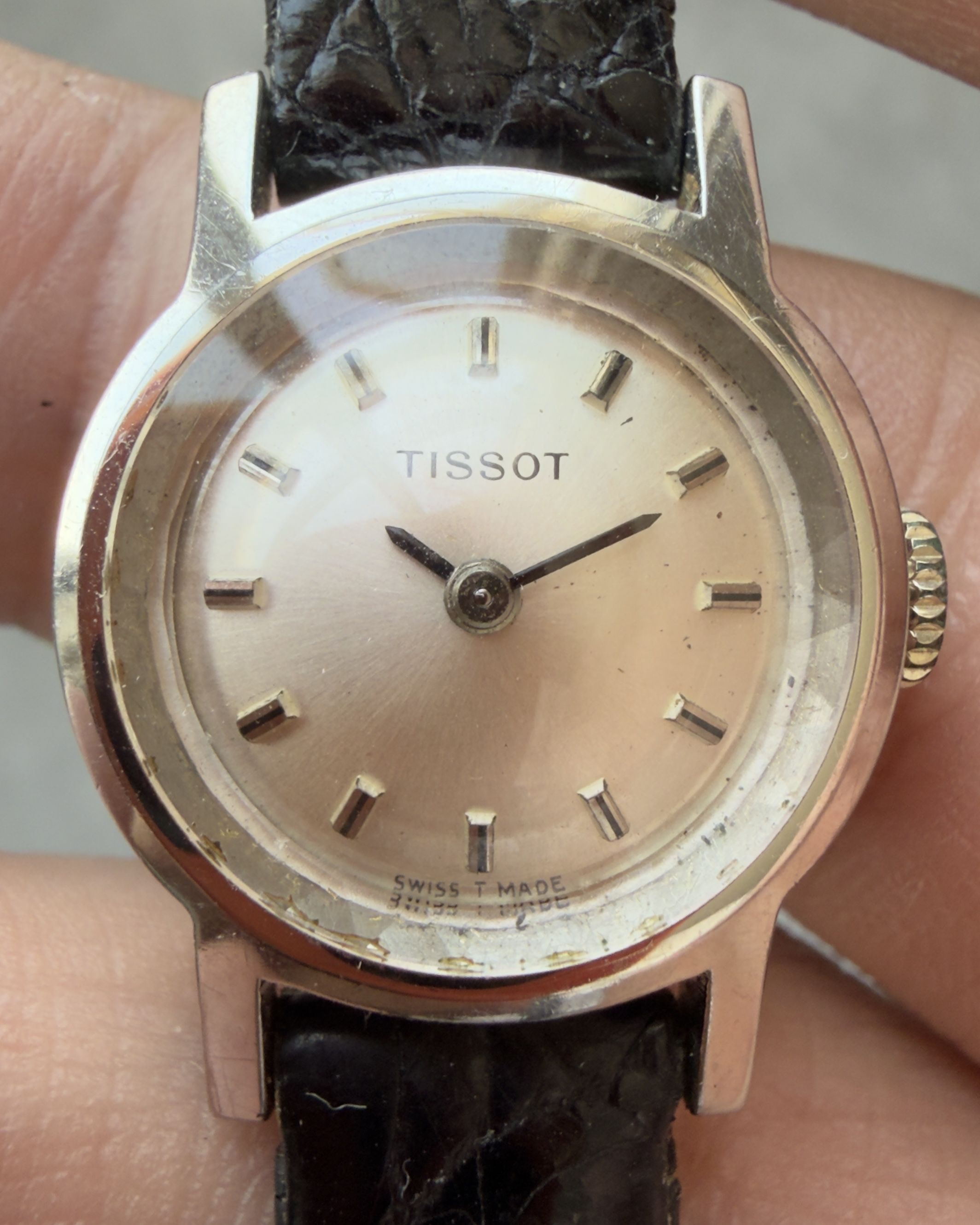 TISSOT ELEGANT CLASSIC MANUAL WINDING VINTAGE WATCH 