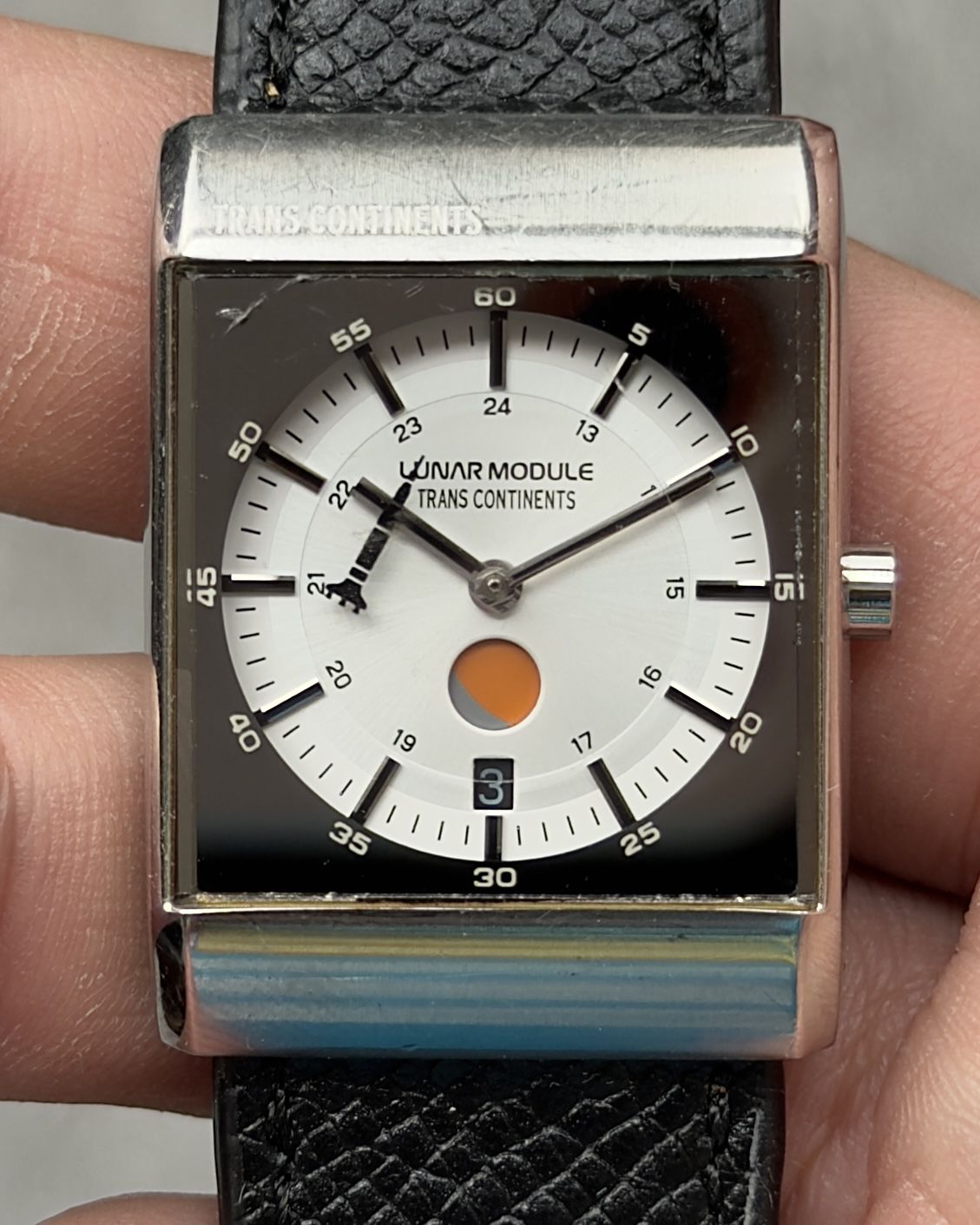 TRANS CONTINENTS LUNAR MODULE VINTAGE QUARTZ WATCH 