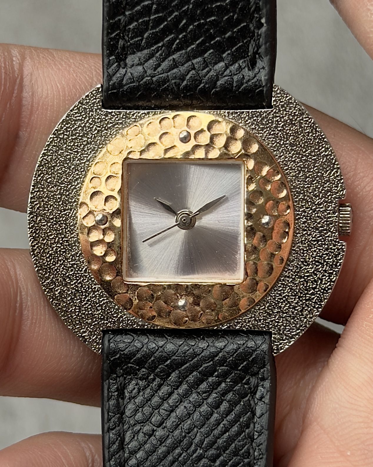 SOLO HAMMERED BRONZE VINTAGE QUARTZ WATCH 