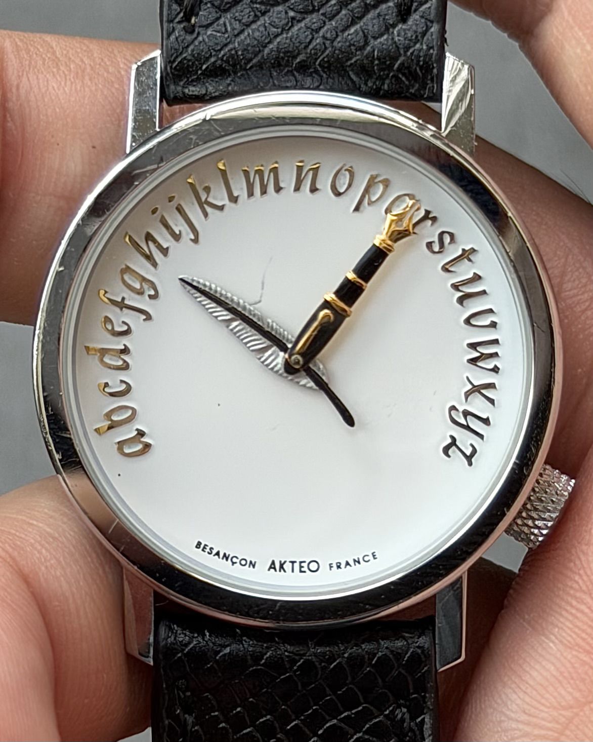 AKTEO ECRIVAIN VINTAGE QUARTZ WATCH 