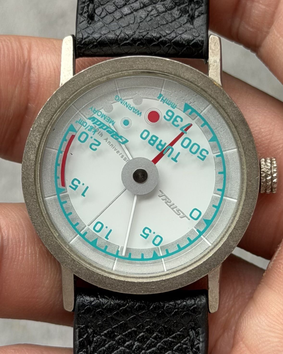 TRUST TURBO GAUGE DIAL VINTAGE QUARTZ WATCH