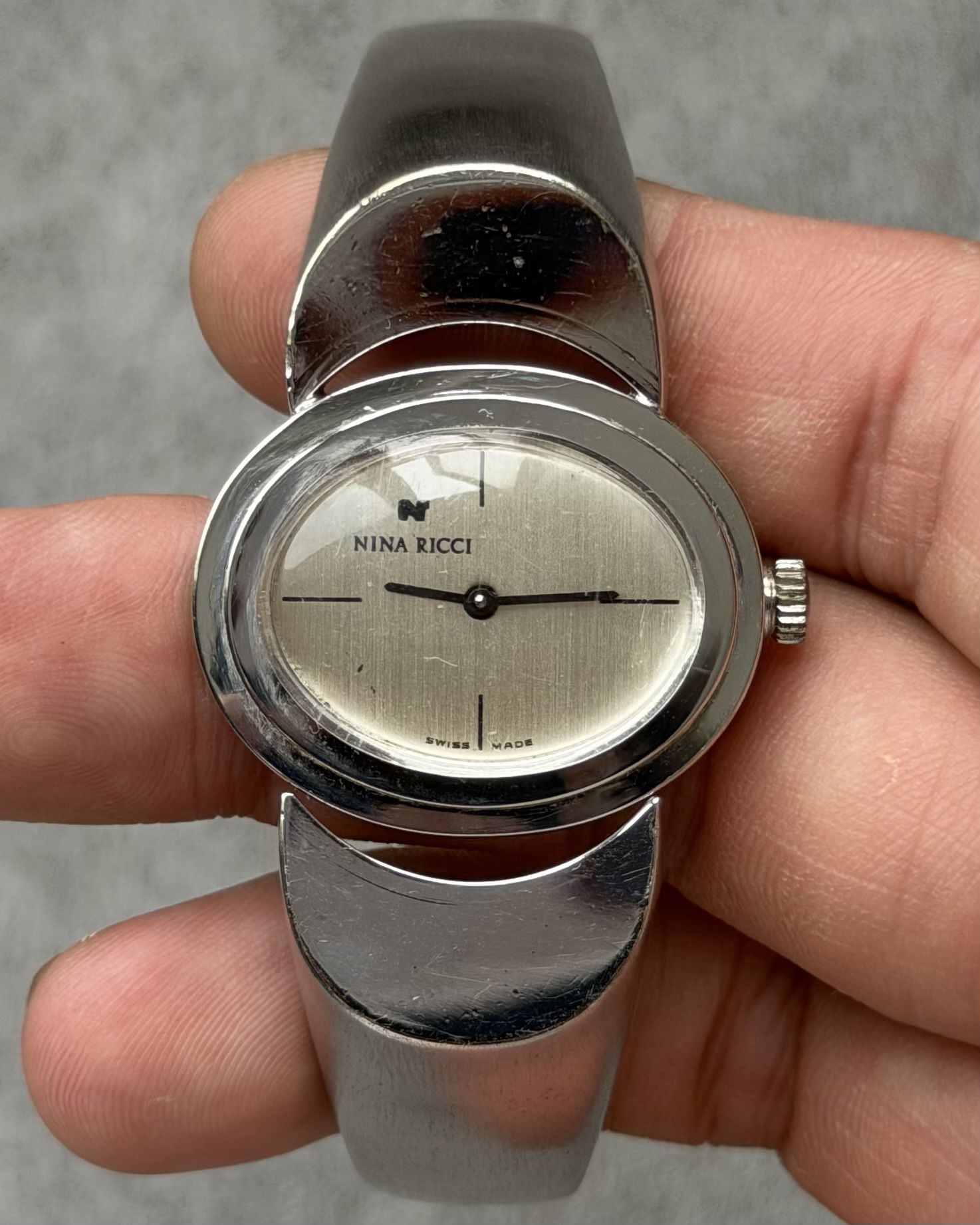 NINA RICCI MODERNIST CUFF VINTAGE WATCH 