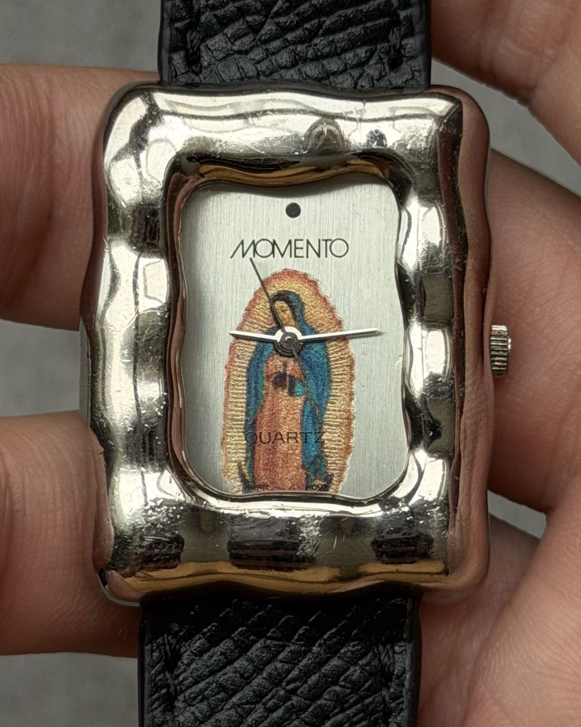 DETAILS MOMENTO GUADALUPE MELTED WATCH VINTAGE 
