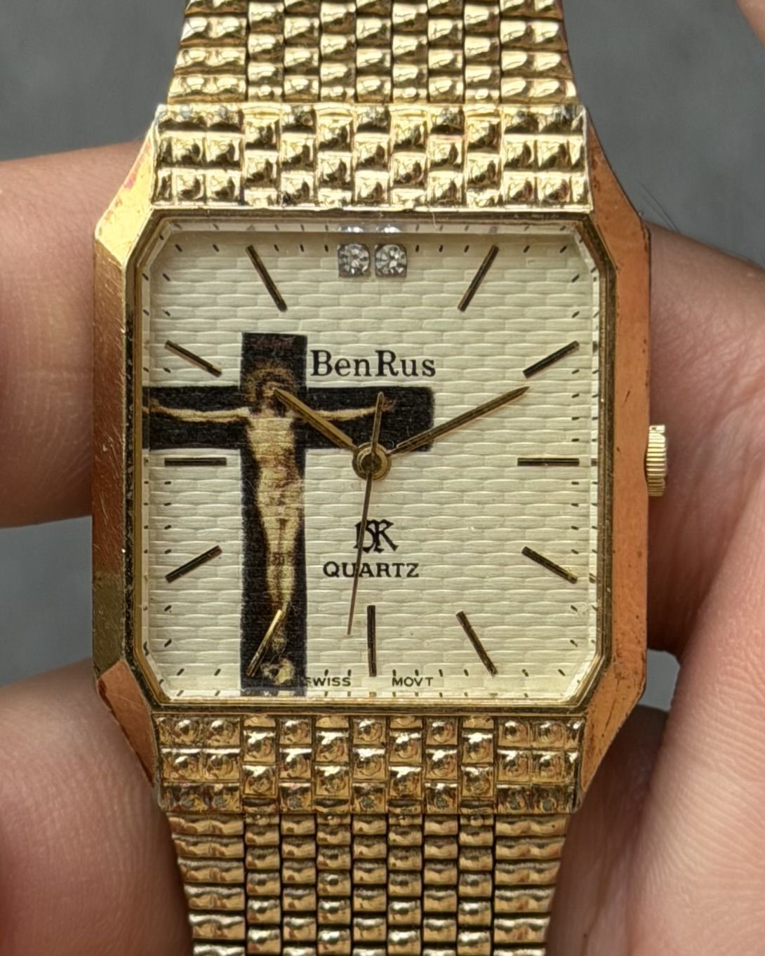 BENRUS RELIGIOUS ART DECO VINTAGE QUARTZ WATCH
