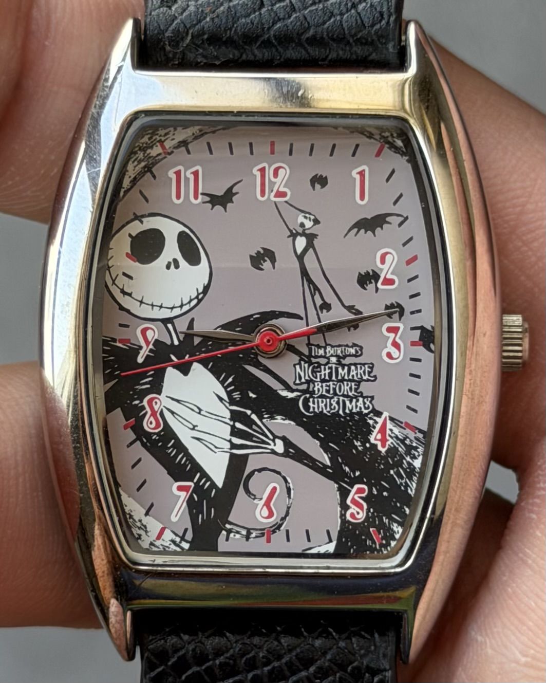DISNEY JACK SKELLINGTON BARREL CASE VINTAGE QUARTZ WATCH