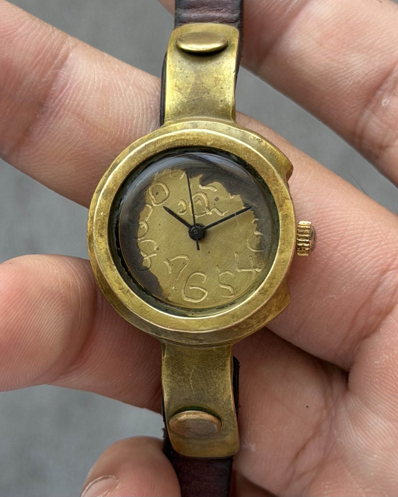 NOBUKO HAND CRAFTED VINTAGE QUARTZ WATCH 