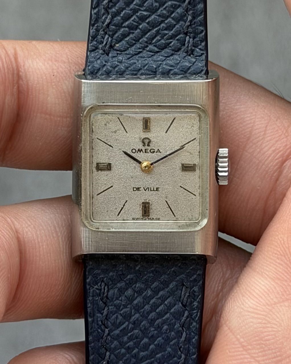 OMEGA DE VILLE SILVER SAND VINTAGE MECHANICAL WATCH
