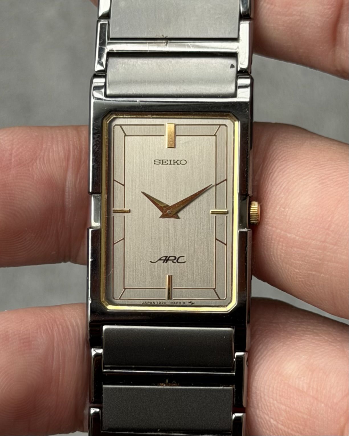 SEIKO ARC ALL BLACK VINTAGE QUARTZ WATCH 