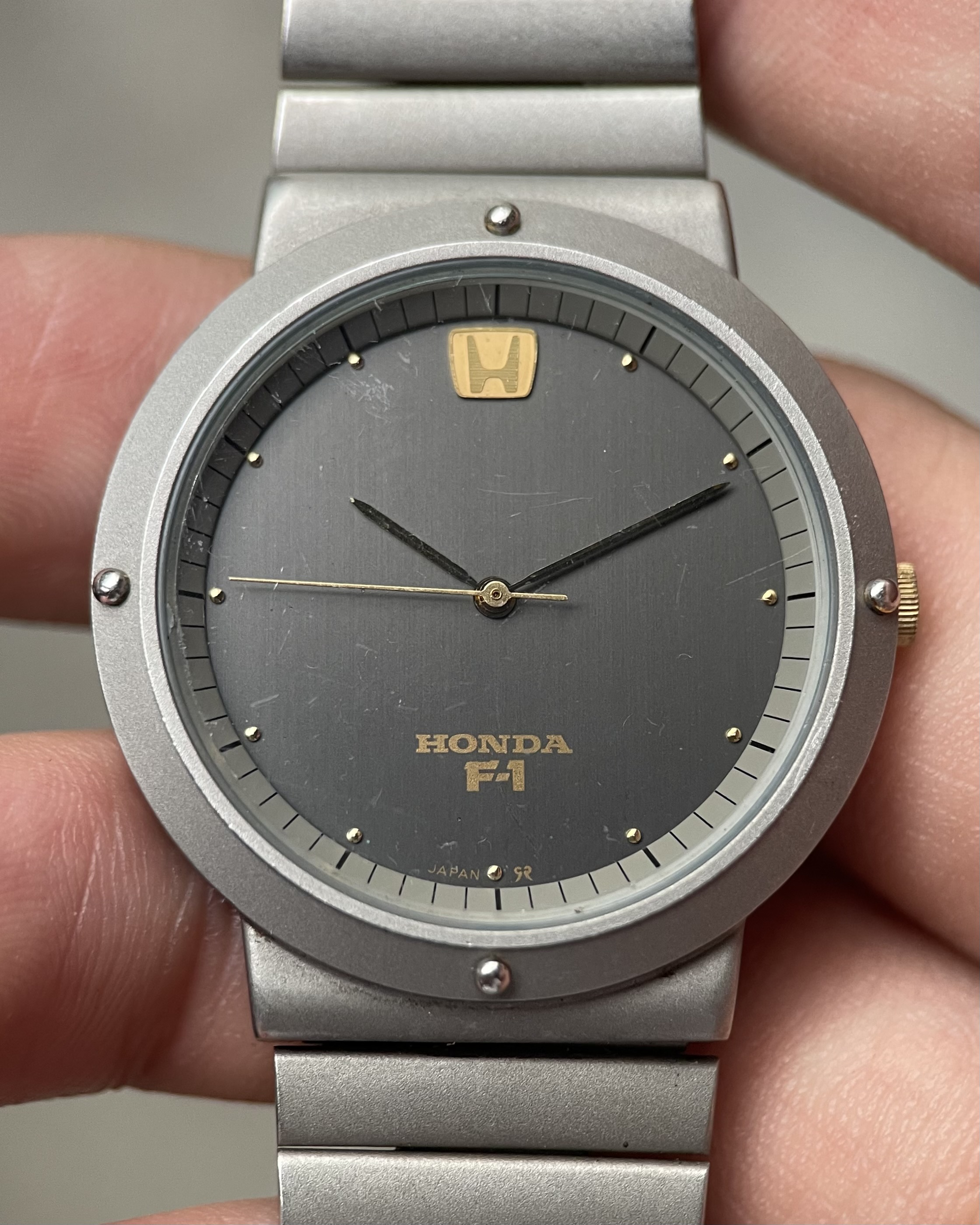 HONDA F-1 RACING CONCRETE COLOR VINTAGE WATCH 