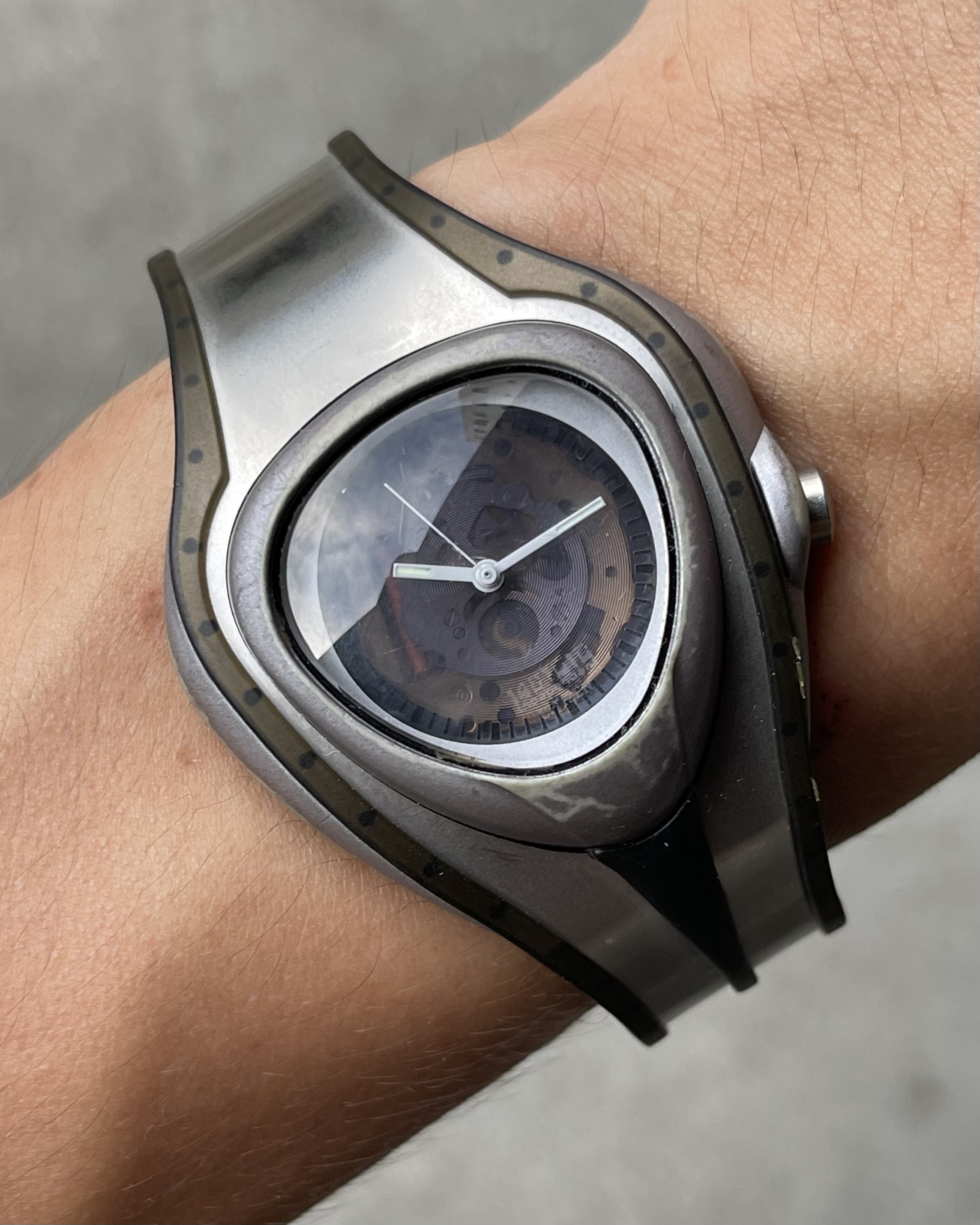 SATOSHI TOMIIE X CITIZEN 1481010 VINTAGE QUARTZ WATCH | Artizen Store