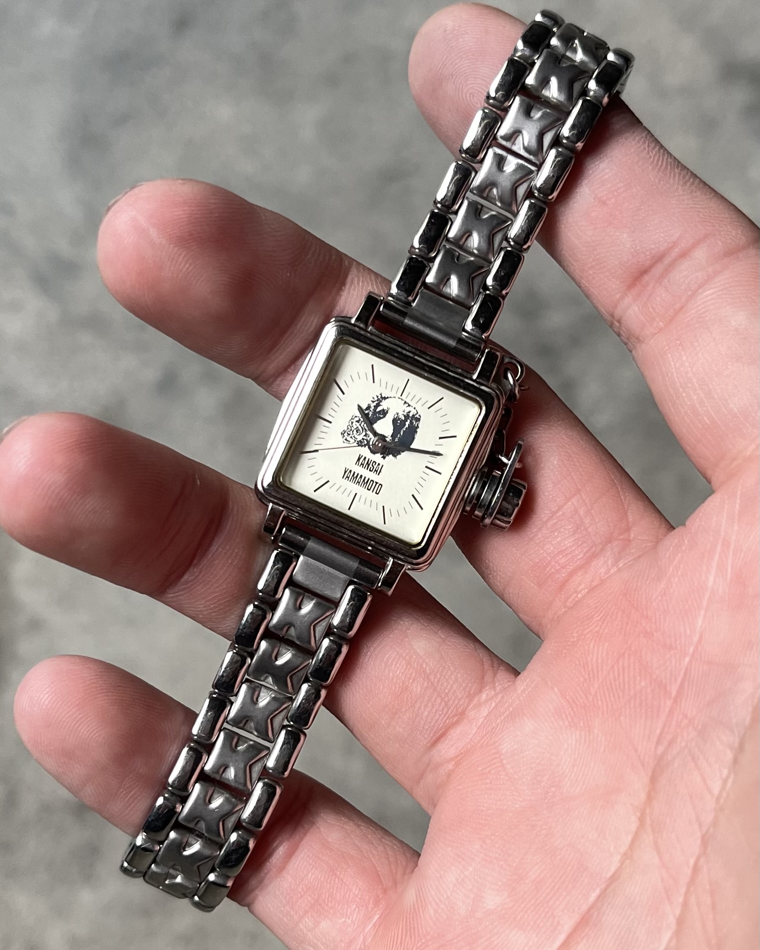 【専用出品】TO BE KANSAI COLOR KANSAI YAMAMOTO “ DOG “ SQUARE FACE VINTAGE WATCH | Artizen
