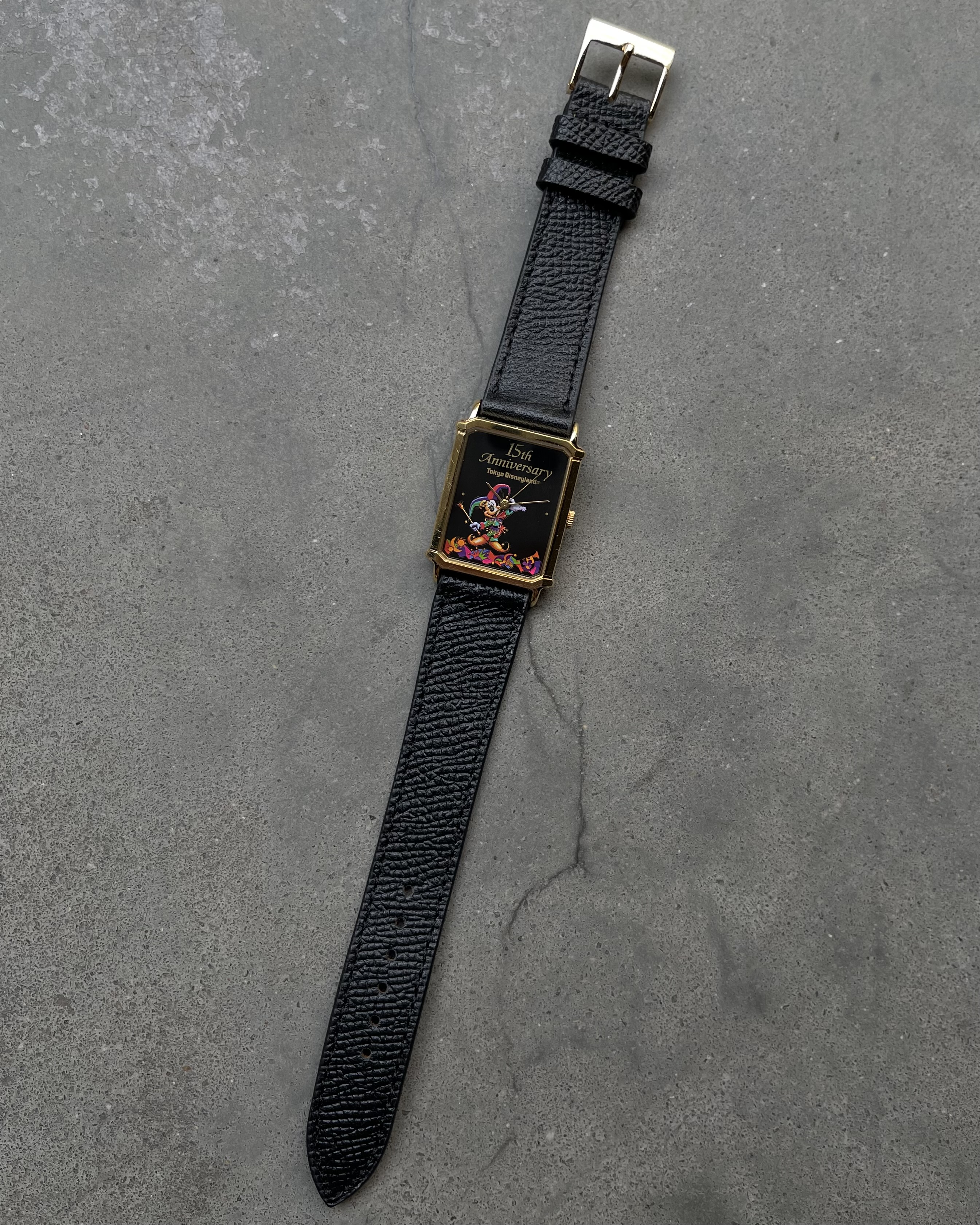 お買い得！【Disneyland 15th Anniversary Watch】 15th ANNIVERSARY MICKEY VINTAGE QUARTZ WATCH | Artizen Store