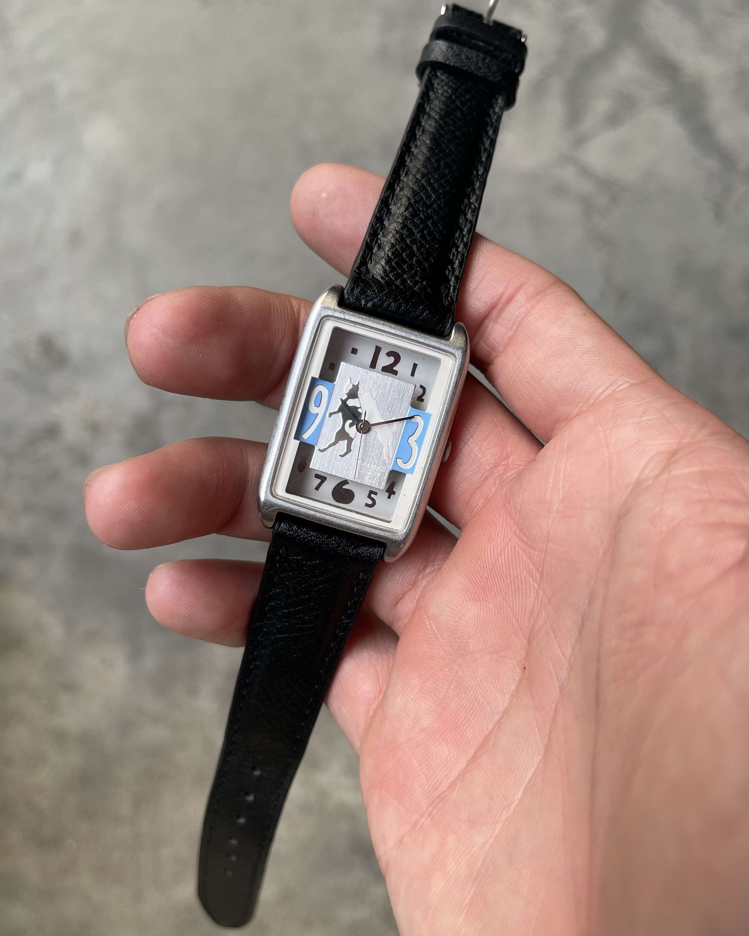 TWO DOGS HIBINO 1995 VINTAGE QUARTZ WATCH | Artizen Store
