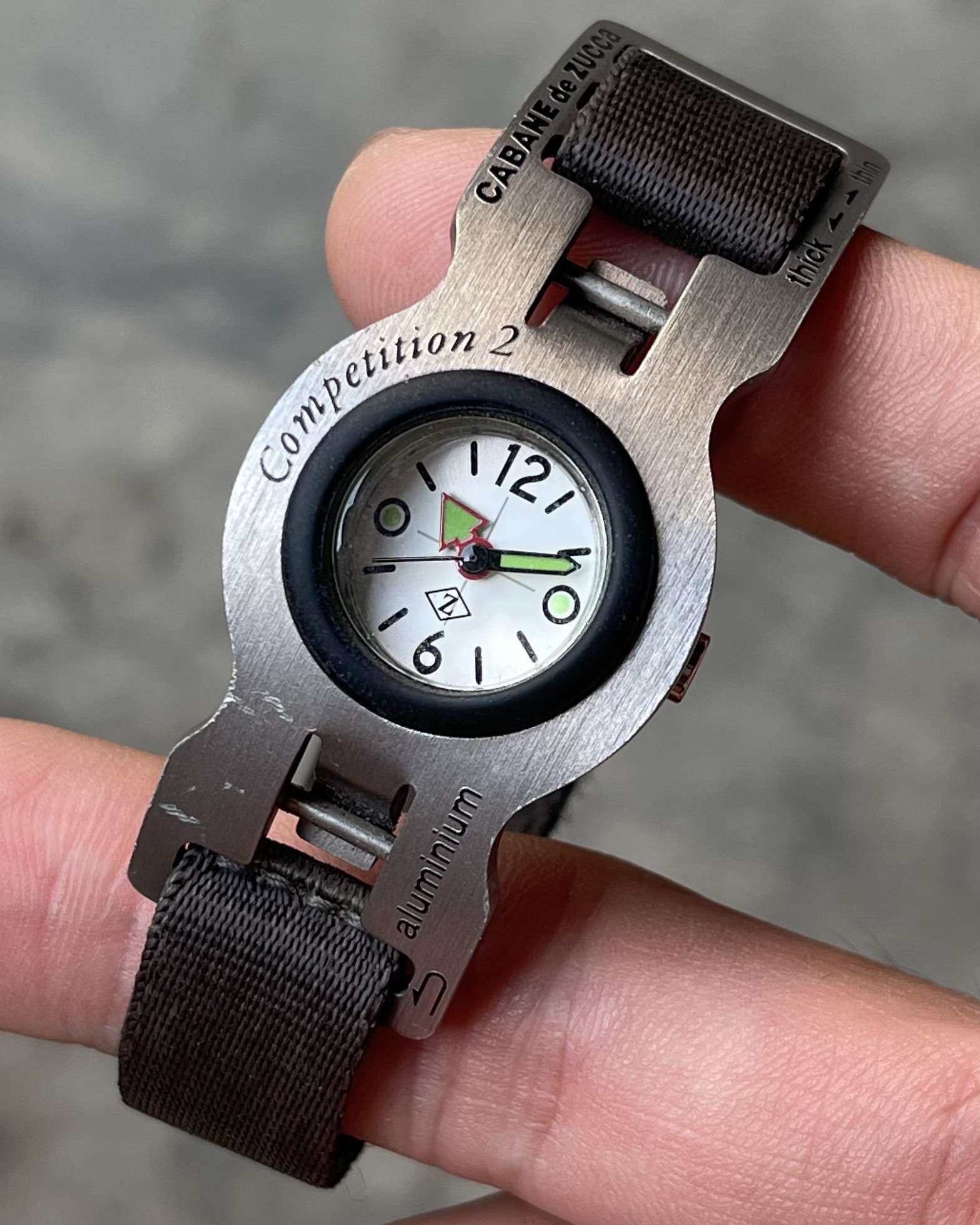 CABANE de ZUCCa COMPETITION 2 VINTAGE QUARTZ WATCH | Artizen Store