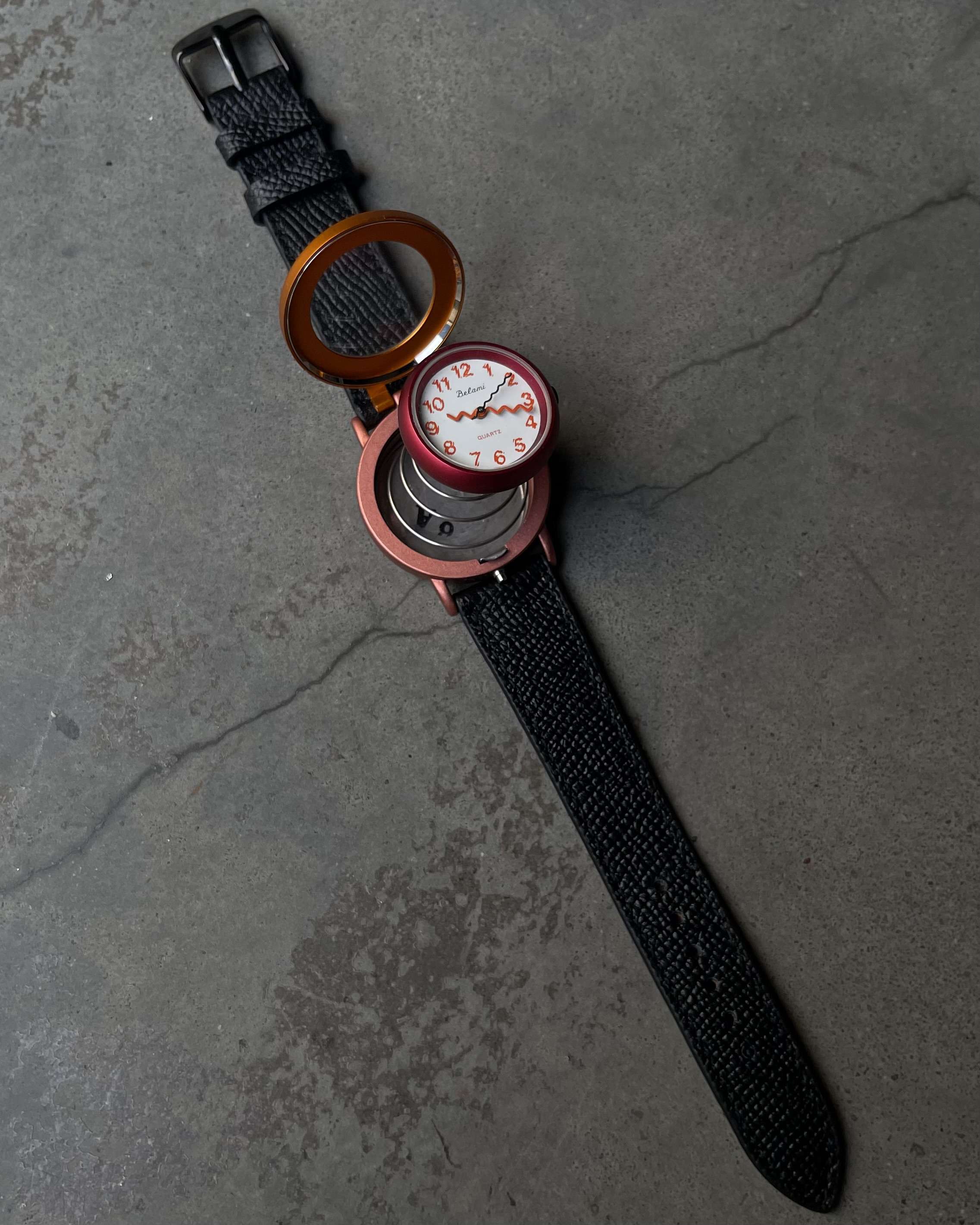 BELAMI POP-UP VINTAGE QUARTZ WATCH | Artizen Store