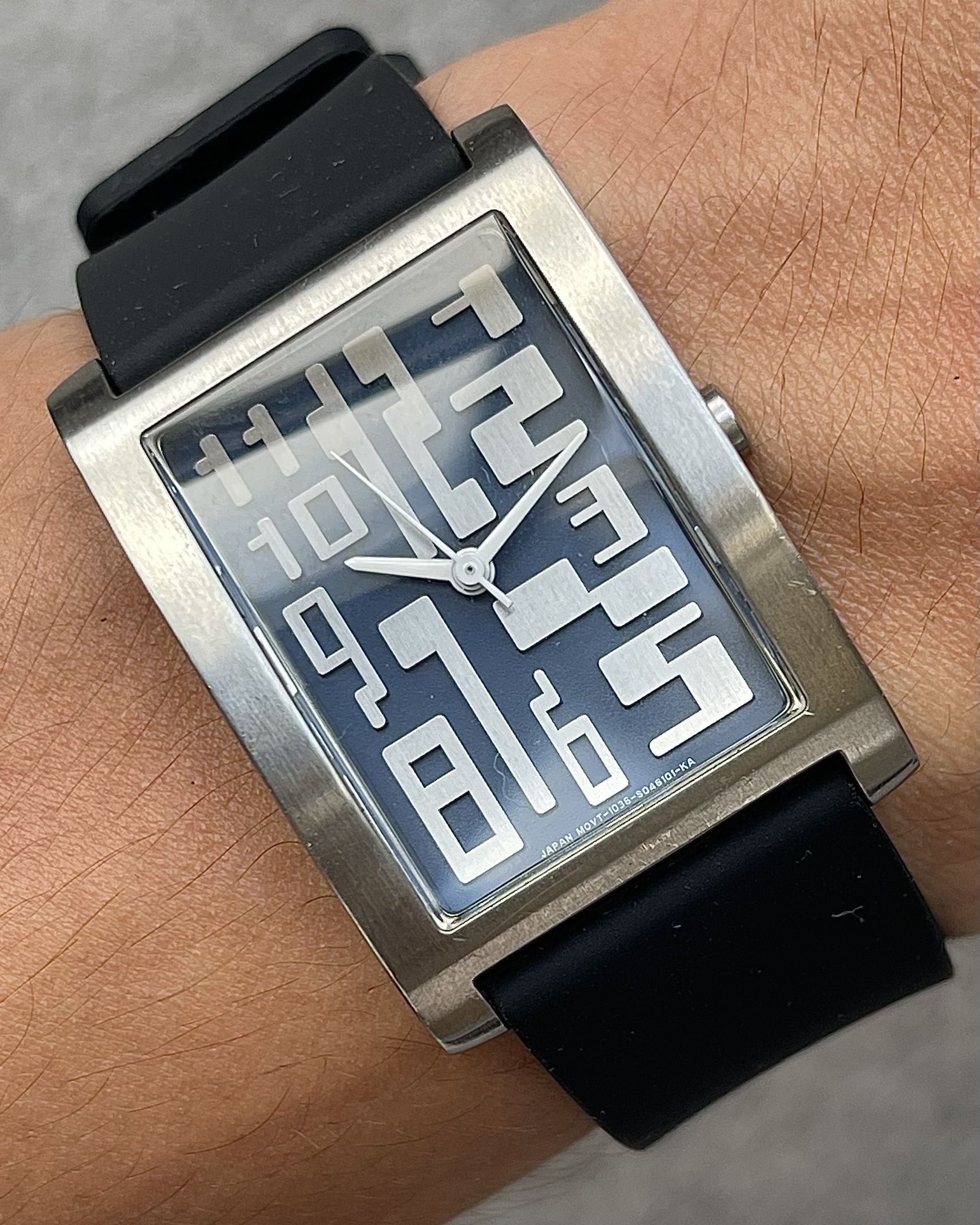JEAN PAUL GAULTIER MATRIX NUMERAL VINTAGE QUARTZ WATCH | Artizen Store