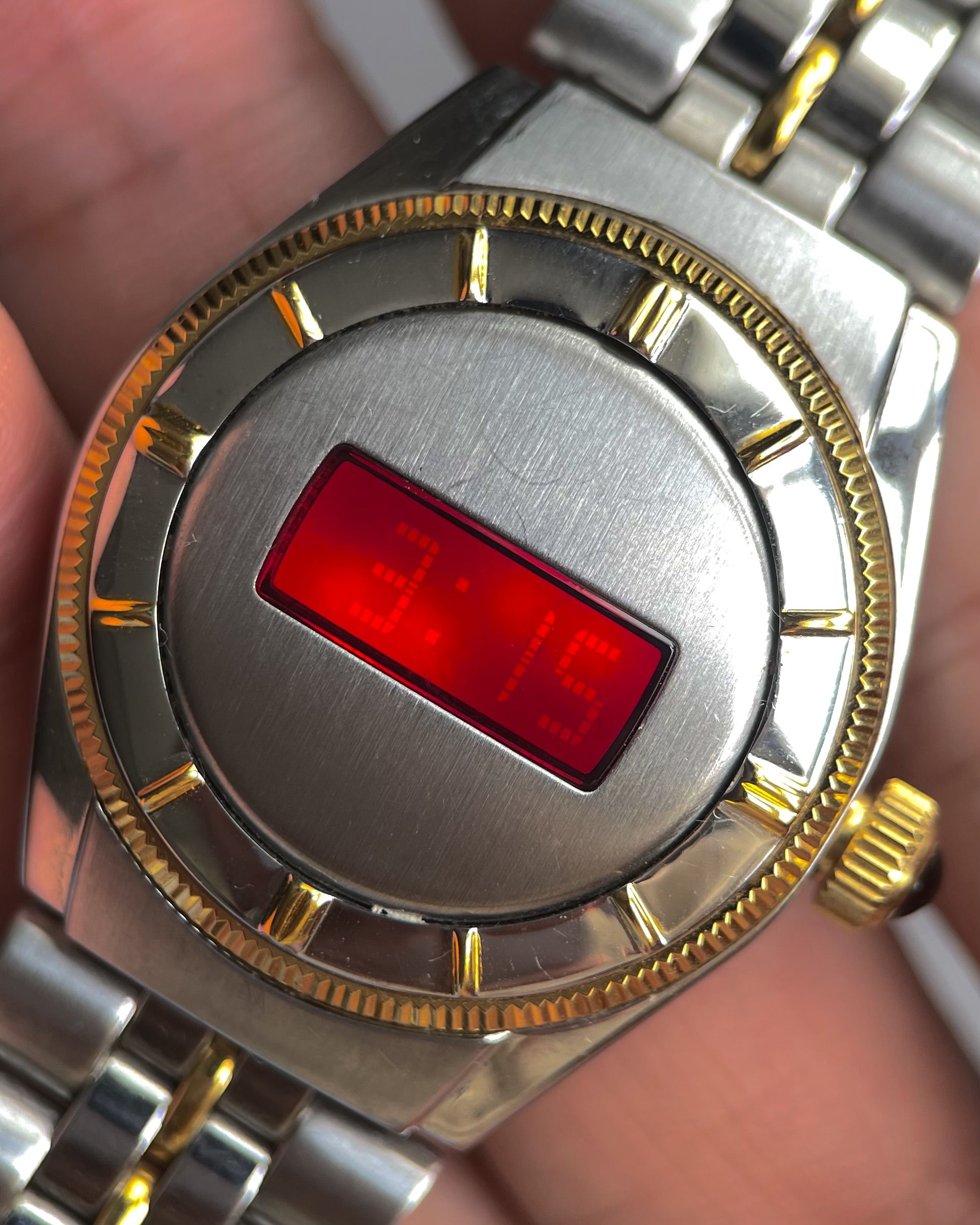 SEIKO LE VENT L600 LED BY MINAKO YOKOMORI VINTAGE WATCH | Artizen