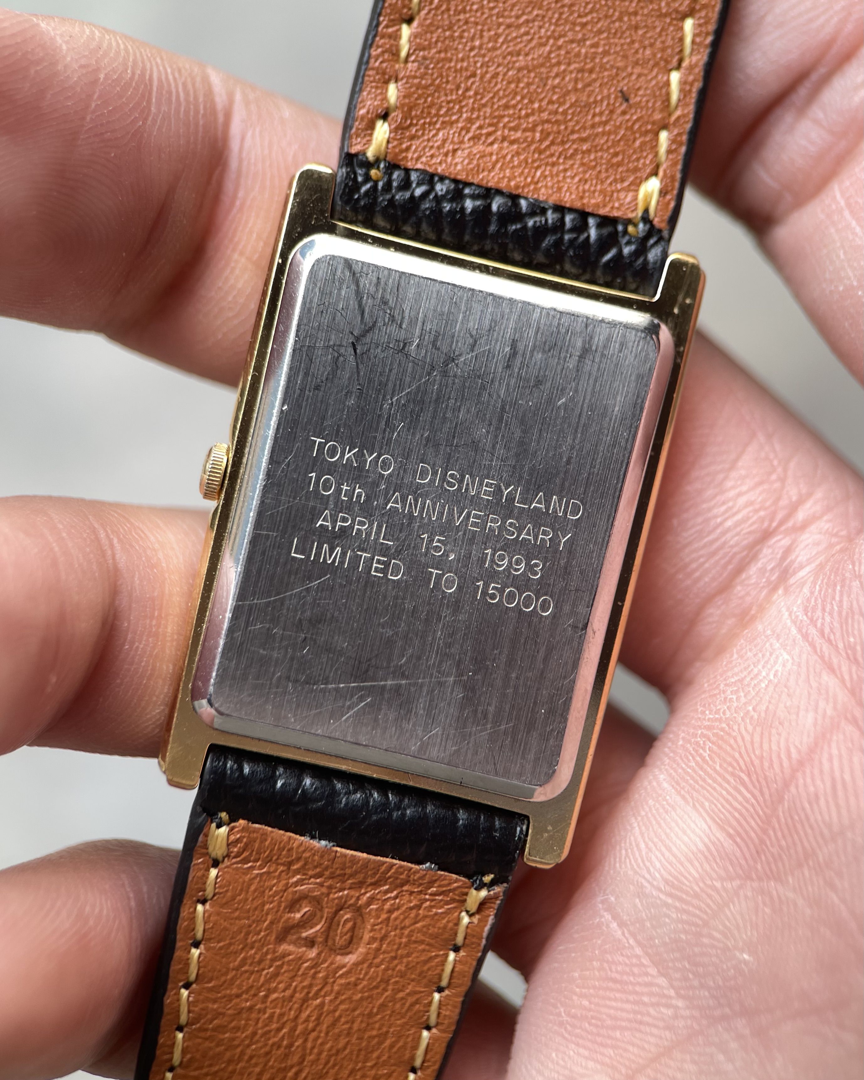 TOKYO DISNEYLAND 10th ANNIVERSARY VINTAGE QUARTZ WATCH | Artizen Store