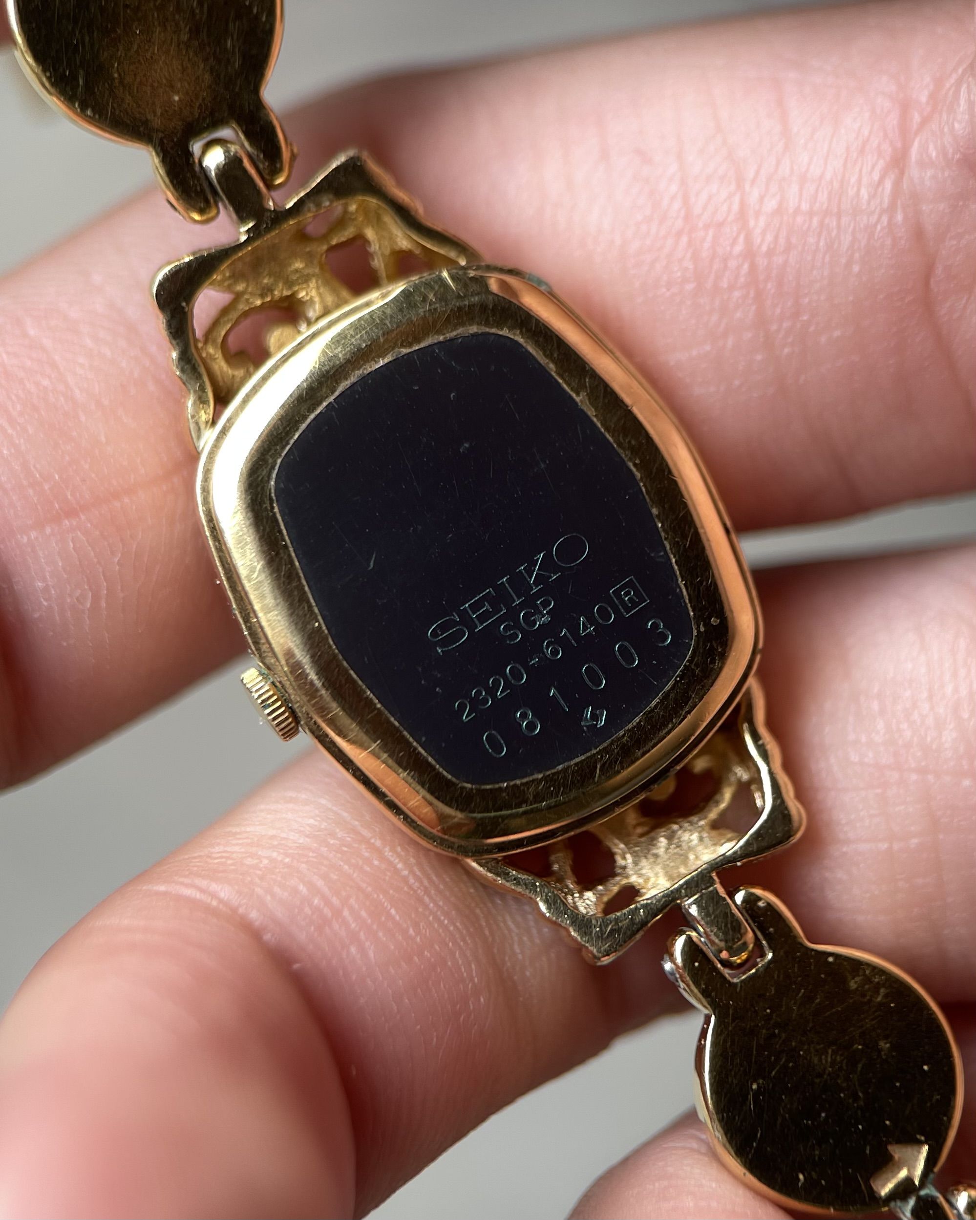 1990 SEIKO BLACK DIAL ORNATE BRACELET VINTAGE WATCH | Artizen Store