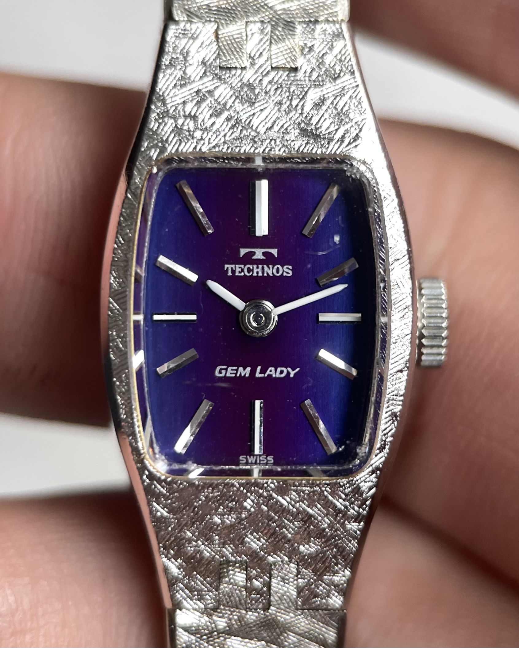TECHNOS PURPLE GEM LADY MANUAL WINDING VINTAGE WATCH