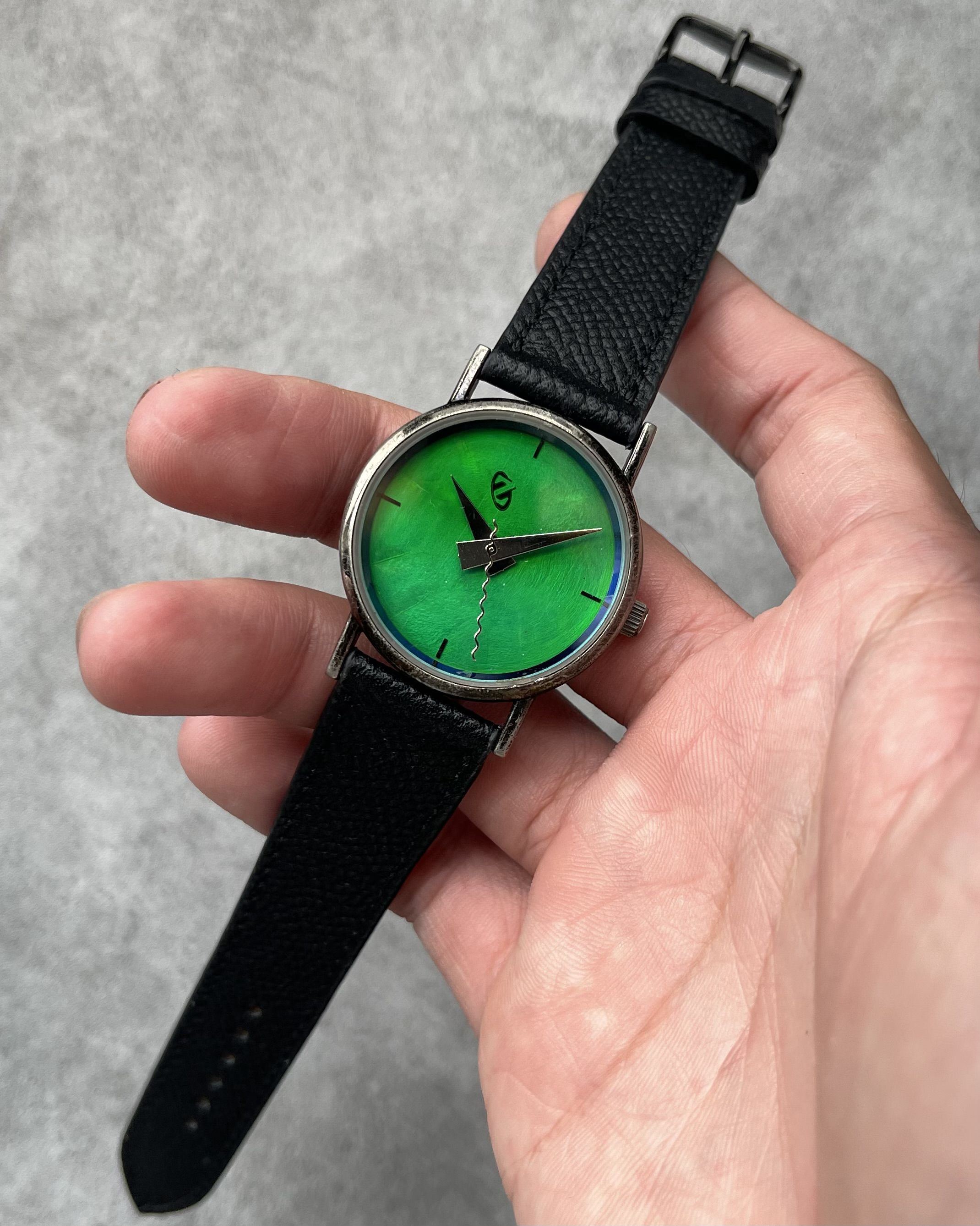 Z DESIGN TOXIC SLIME VINTAGE QUARTZ WATCH | Artizen Store